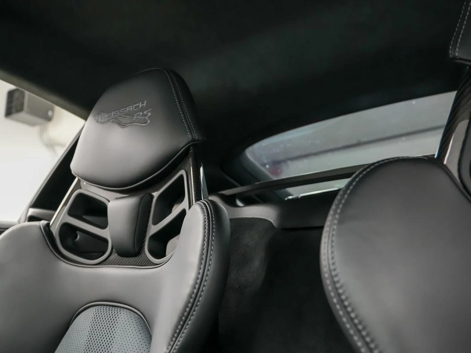 mph033_3878643049_F_Jj2_F_Pk_Rg_Ex_IDYC_Jm6_o_Q0_F4_I_6512224393