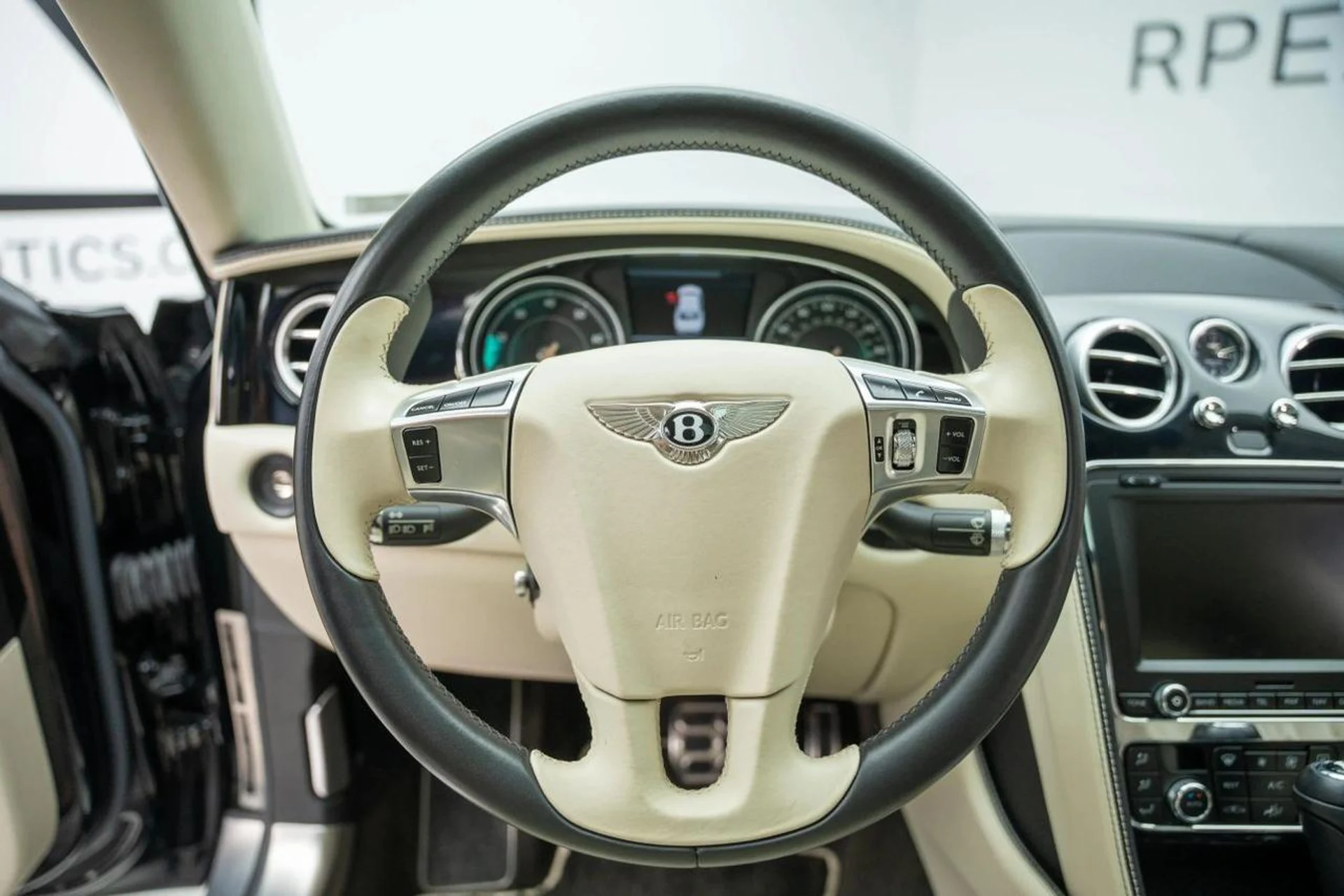 mph033_3895158944_704121180328b8e624d1f55ae1cbcbe1_fba0949ab4