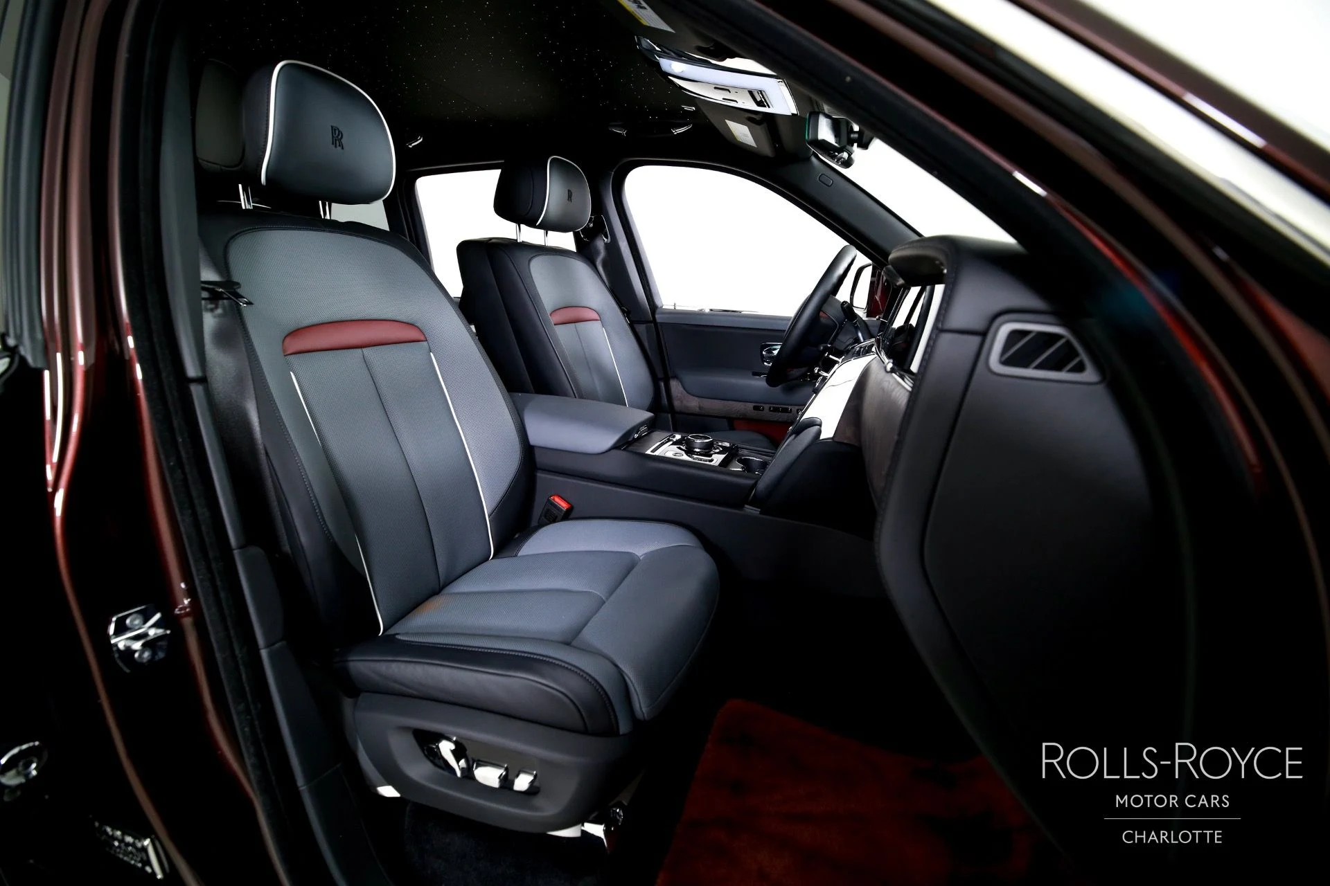 mph033_3895318911_Used_2025_Rolls_Royce_Cullinan_1757716745_1dfd7bf91d