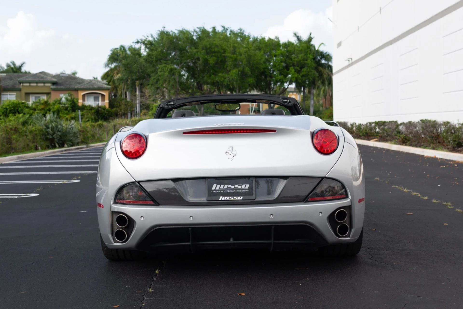 mph033_3907002487_Used_2014_Ferrari_California_1774924910_42eda3940f