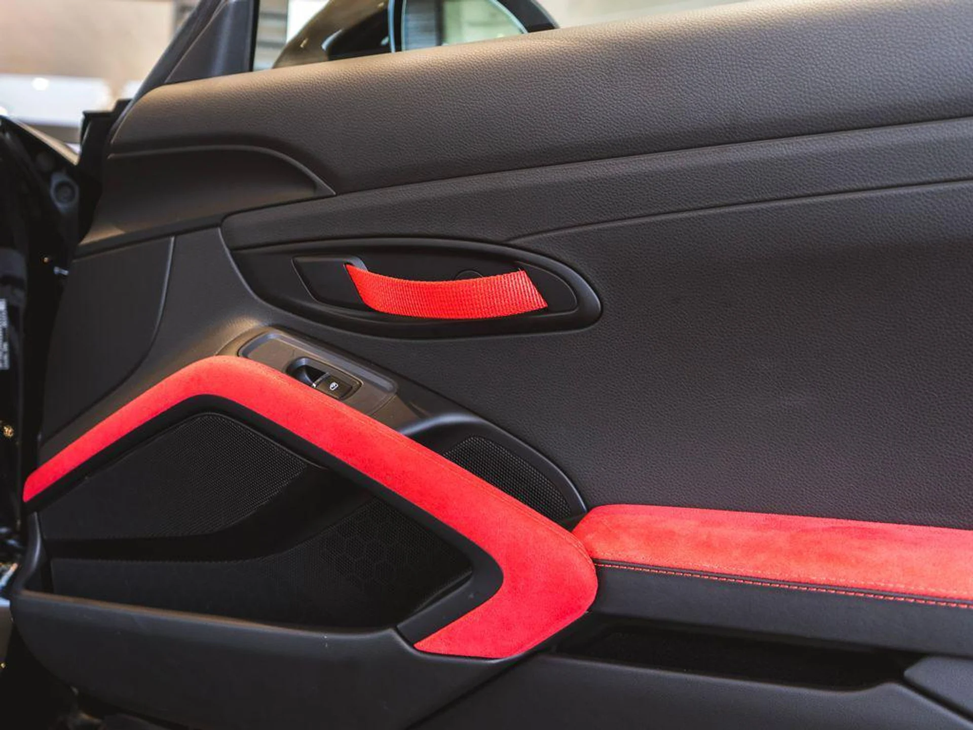 mph033_391397953_2l_F0qaf007_Ehly5uc2_Un_Ukoyao_E_d62c03335d