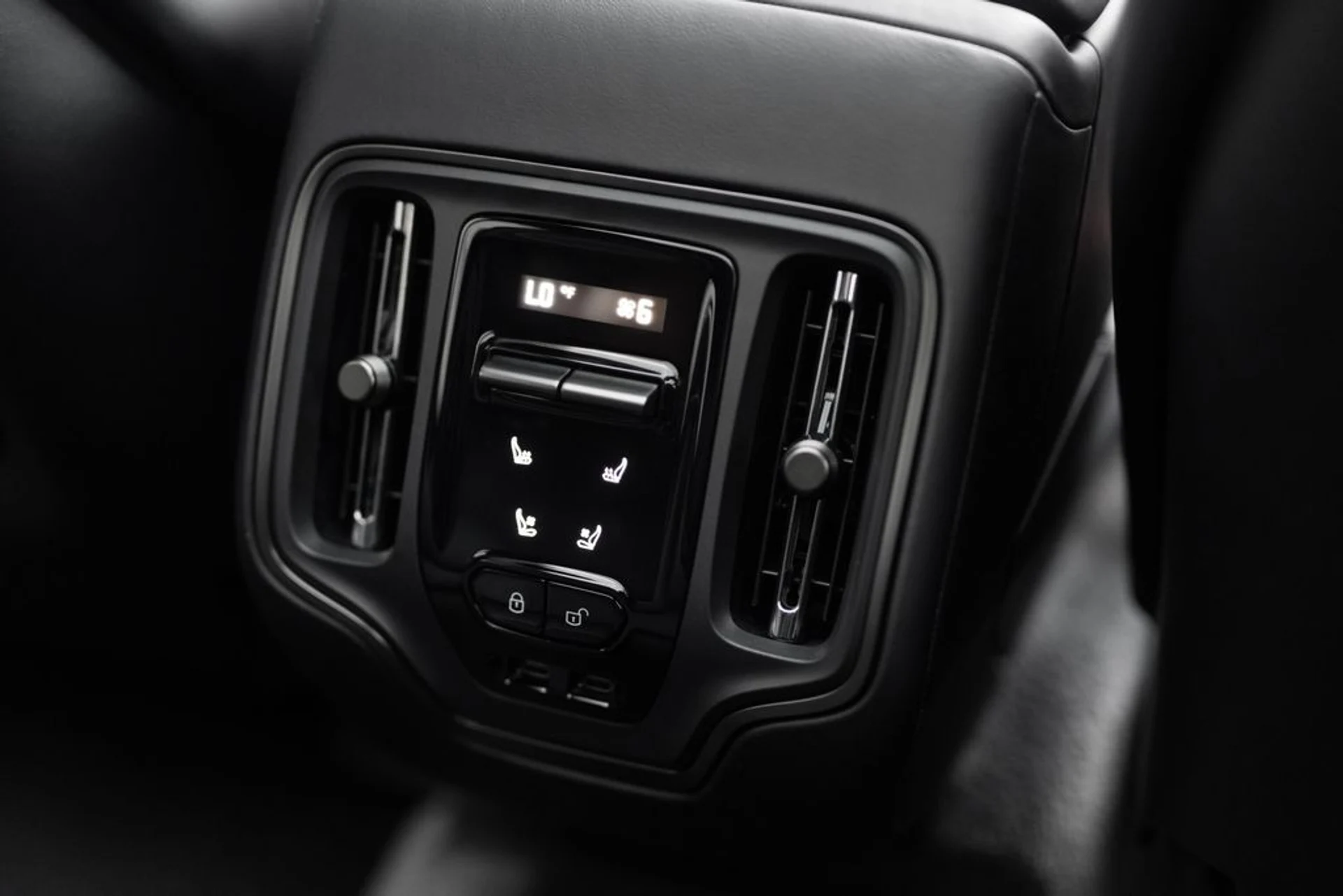 mph033_3917133117_187500da82053018fa5b299e9bbc7046x_d00ec0943f