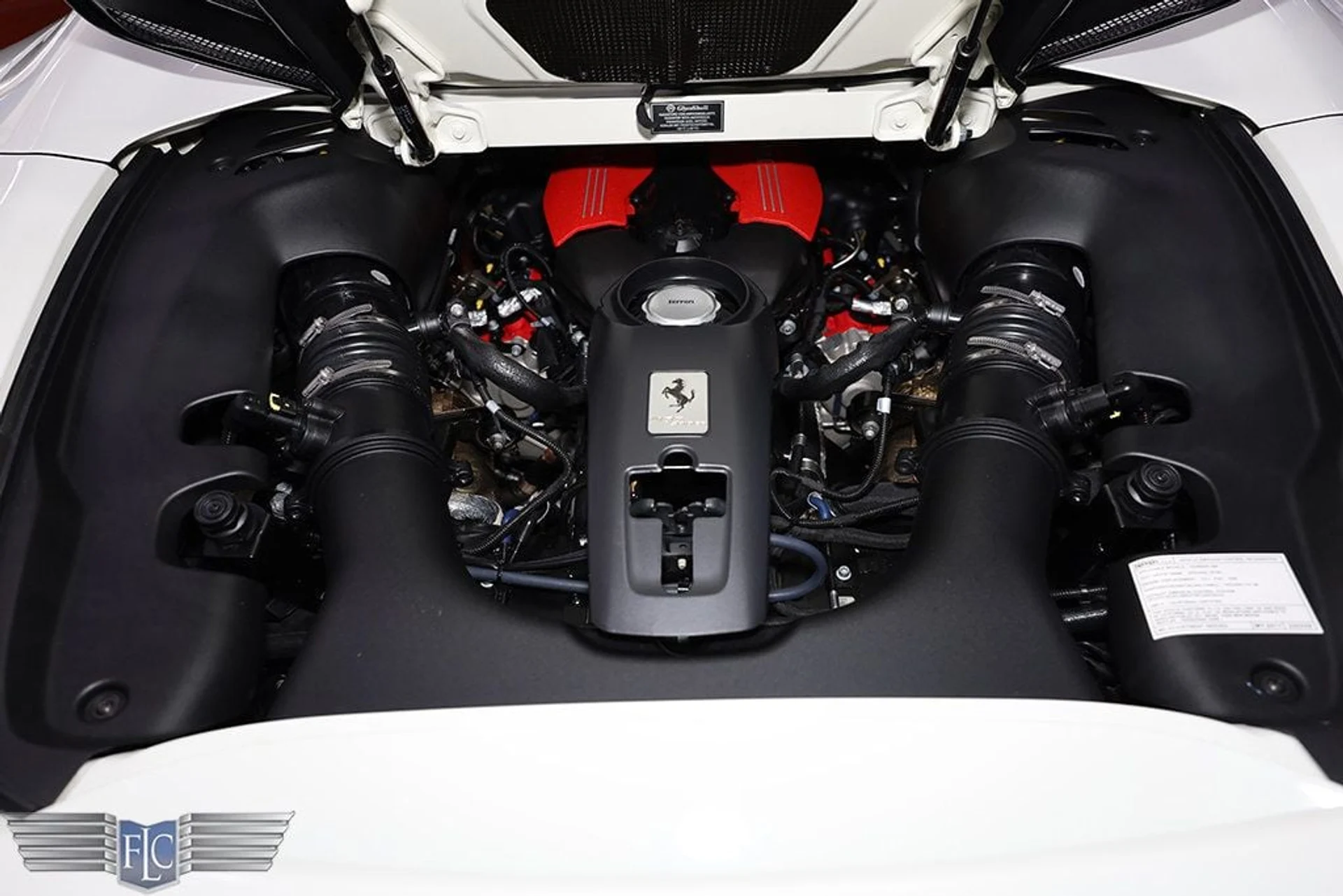 mph033_3918145072_used_2017_ferrari_488_spider_convertible_6305_22875072_34_1024_99d3b660b0