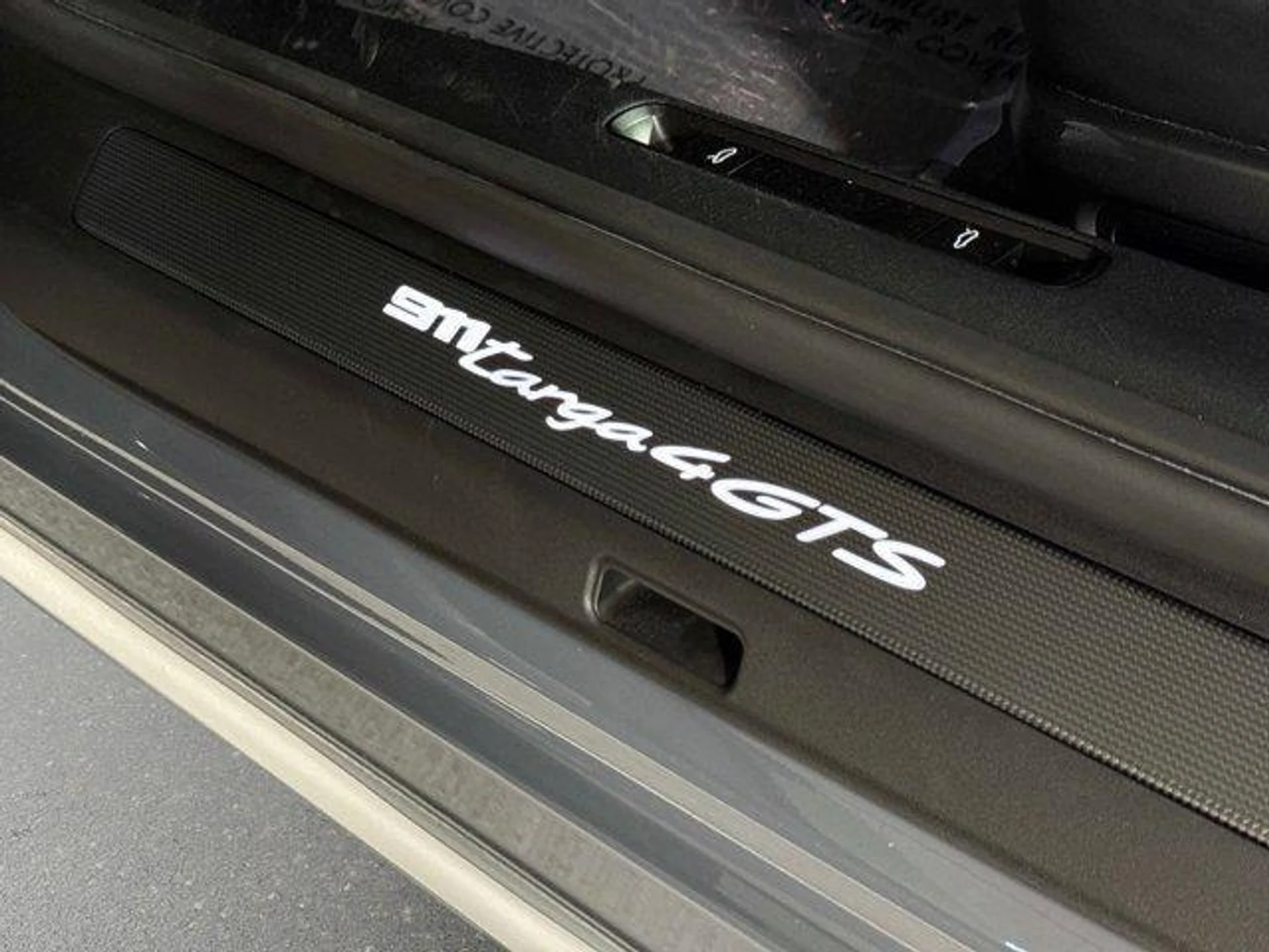 mph033_3920393032_P2t_D5m8ga2i_Kn8_NUJA_Npy8_BE_U_c9a9011b89