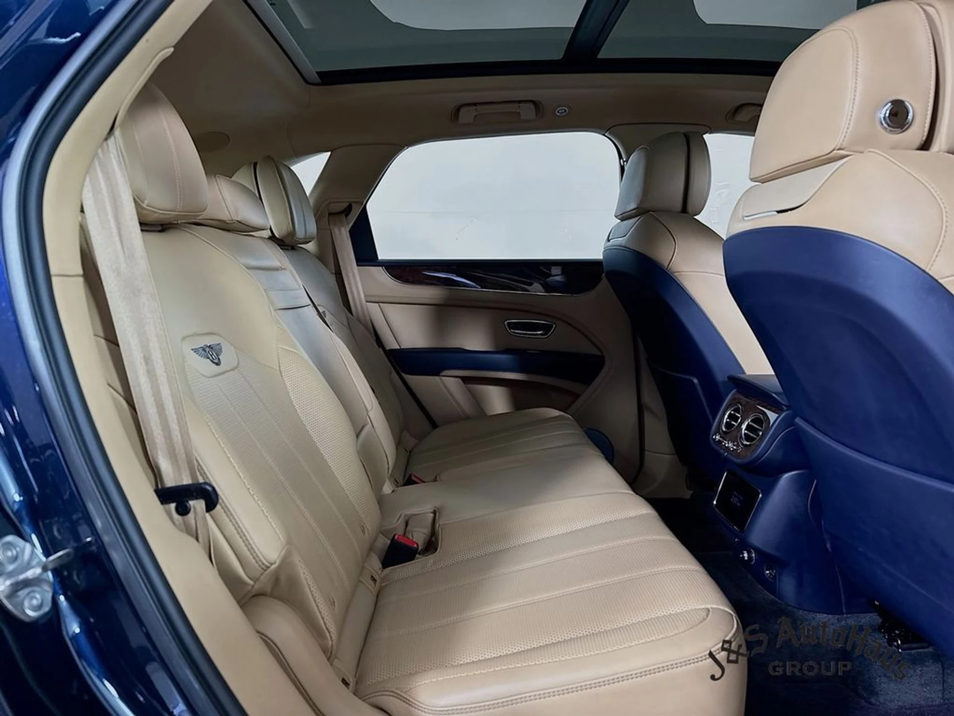 mph033_3921580994_gbkdau34i0slpi0vd1rzpaleapj5_9cc8688b9e