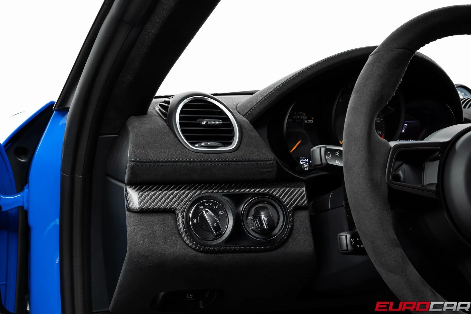 mph033_3922677666_image_34_21b376e5f4