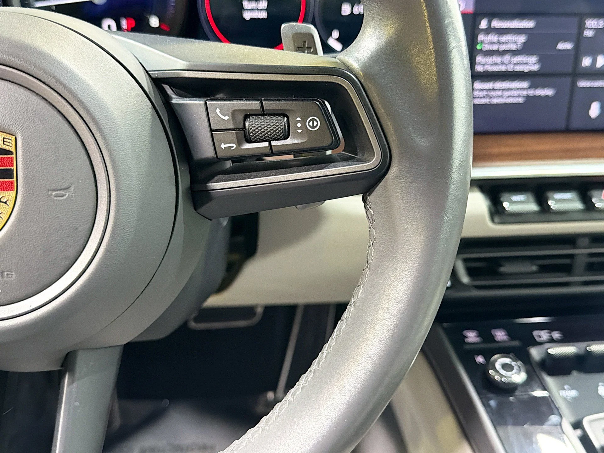 mph033_3930034521_7f58936091977460482aa914c01f7092_7ecf8d4eec