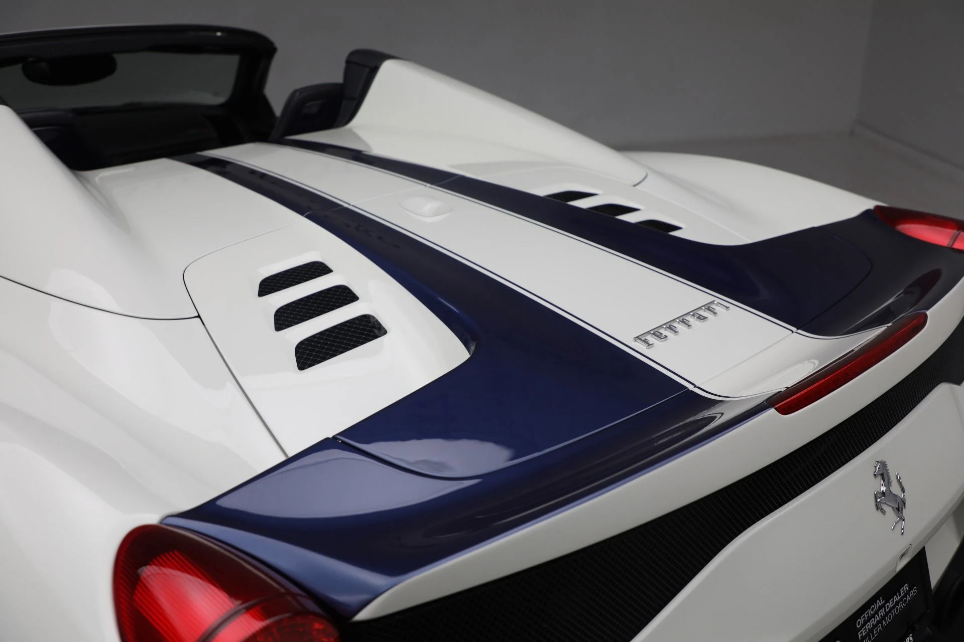 mph033_3930462263_Used_2015_Ferrari_458_Speciale_1738699258_81b1980bbf