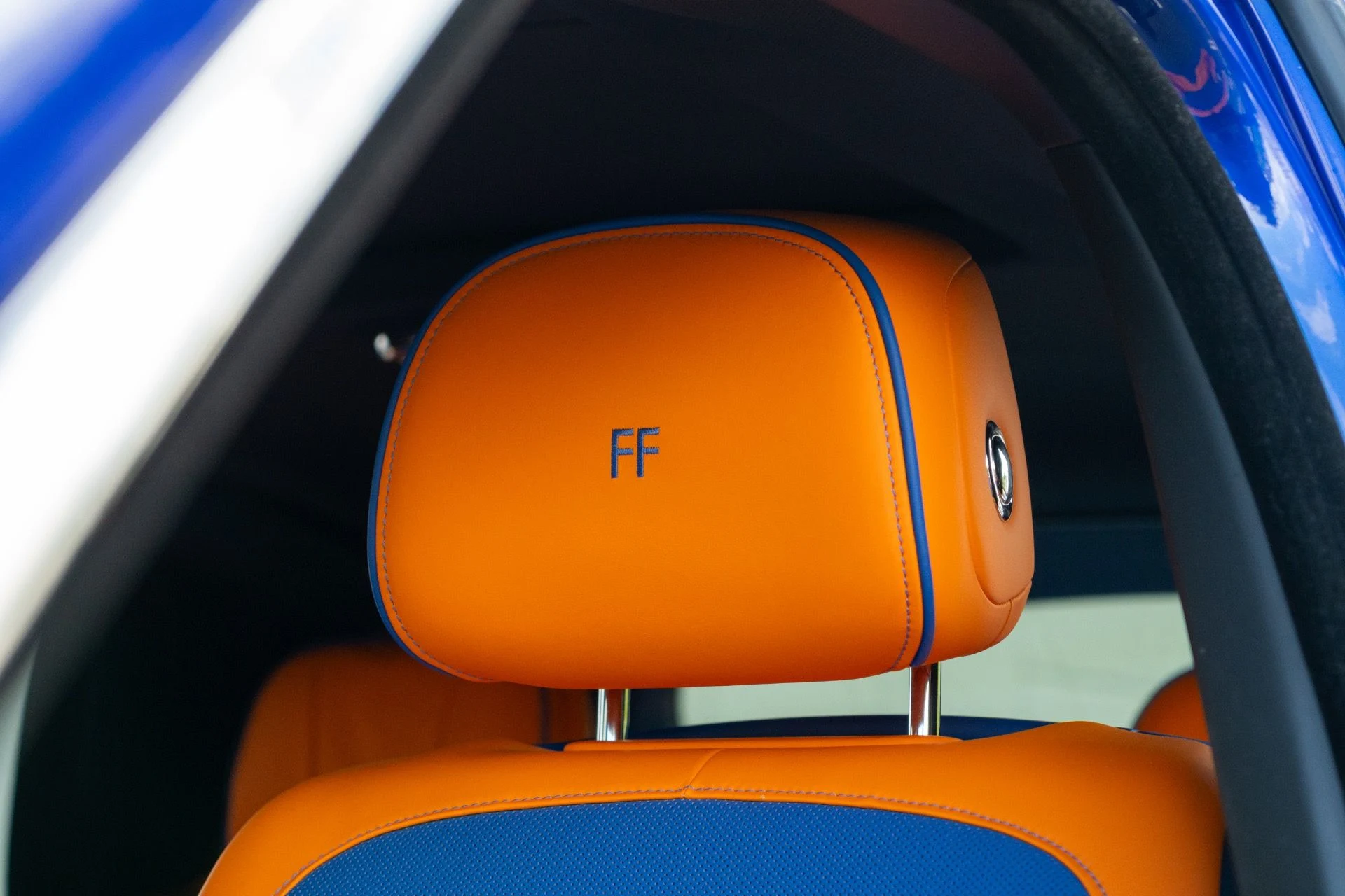 mph033_3933073136_Used_2019_Rolls_Royce_Cullinan_1764189669_5533594d00