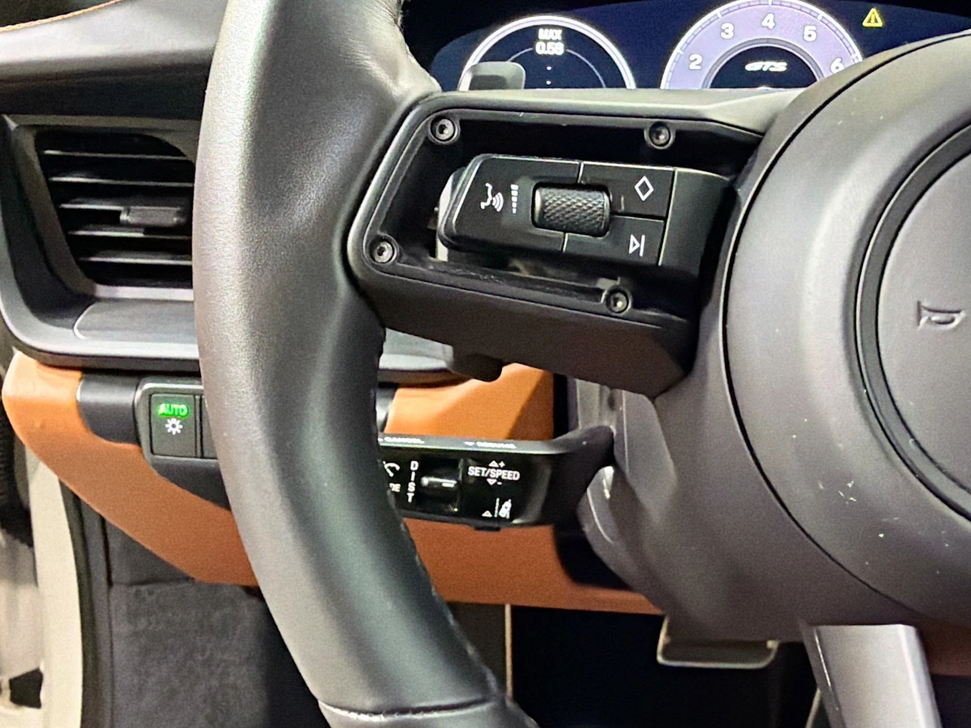 mph033_3940992754_600274eeaf2b81d26fb26f1e593d8255_69ef121704