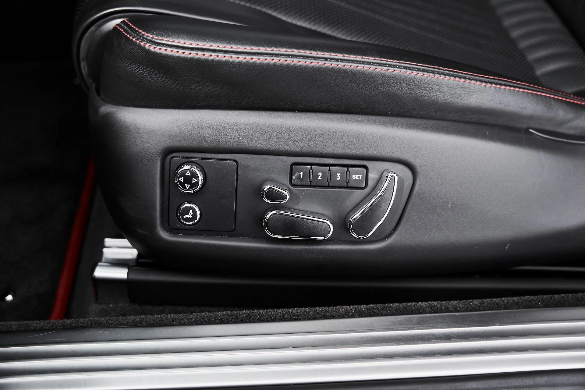 mph033_3962309976_Used_2016_Bentley_Continental_GT_V8_1775005788_9667055577