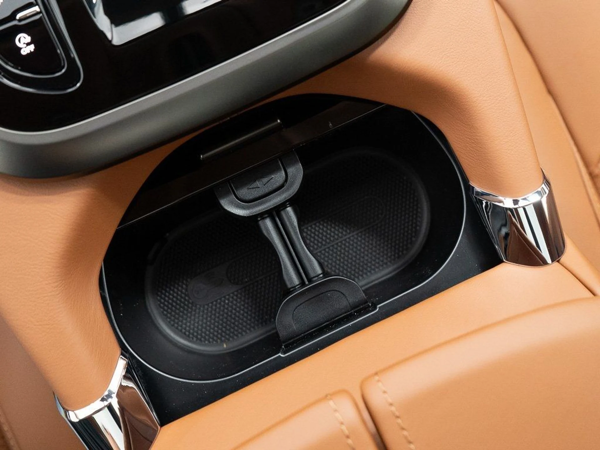 mph033_3964534371_f1c53b94cecc215c2f952a85d69d64d1_0ec59f19e3