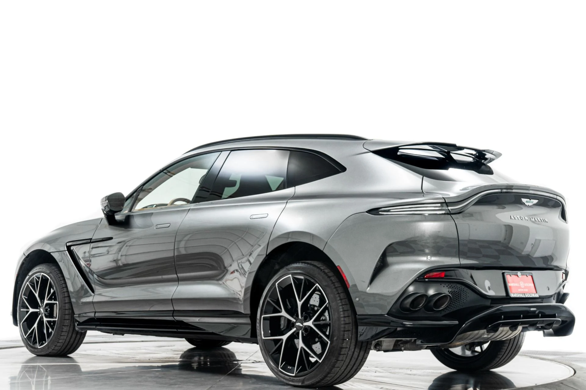 mph033_3965264455_Used_2025_Aston_Martin_DBX_707_1780350121_05cd04c80b