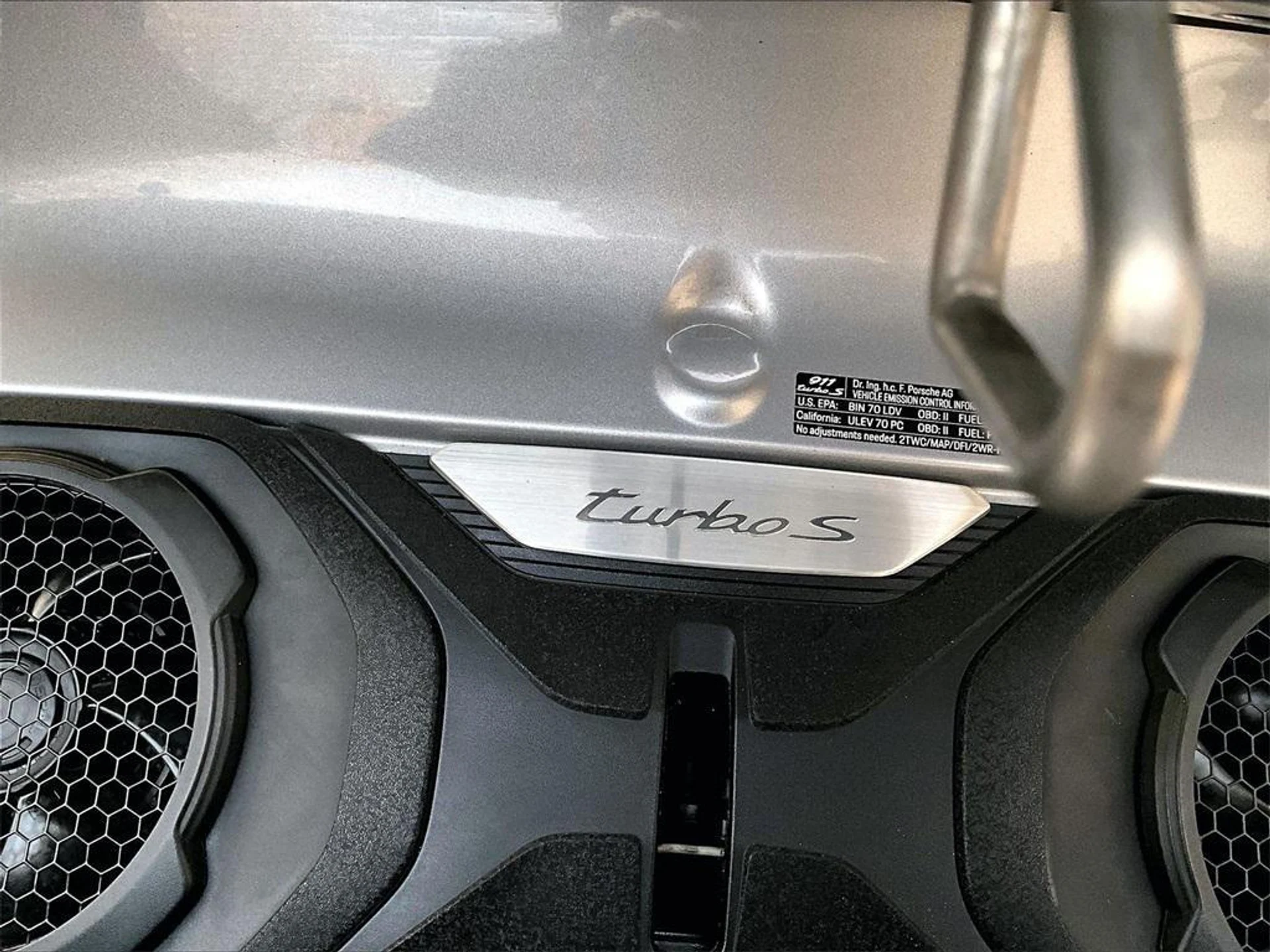 mph033_397627797_Y_Xv_Oie8l65_Vsod_Q_Ecb_Bd_b_Yua_RM_b61afe3dd1