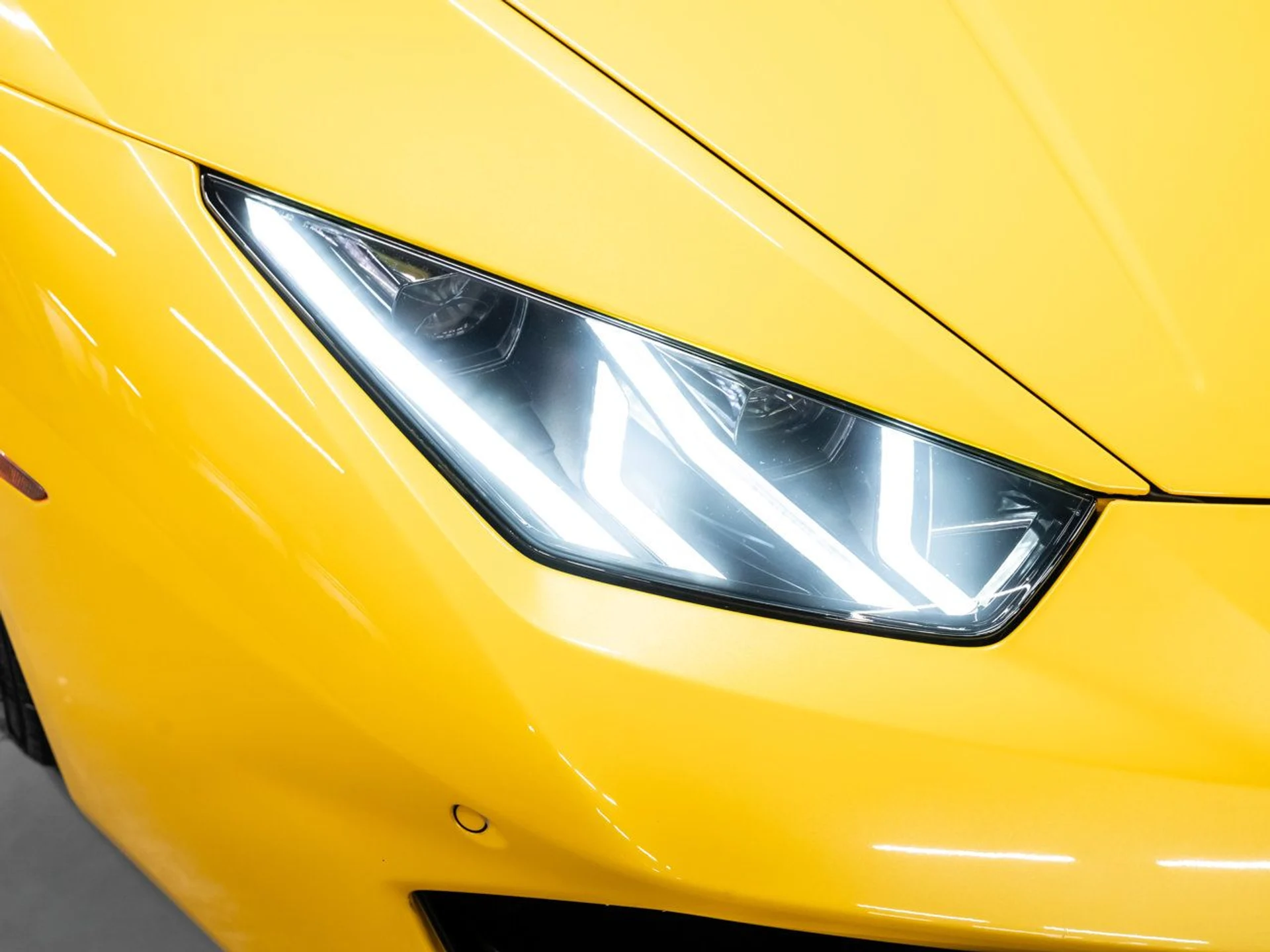mph033_3977789188_lamborghini_huracan_2017_07590bdcf1