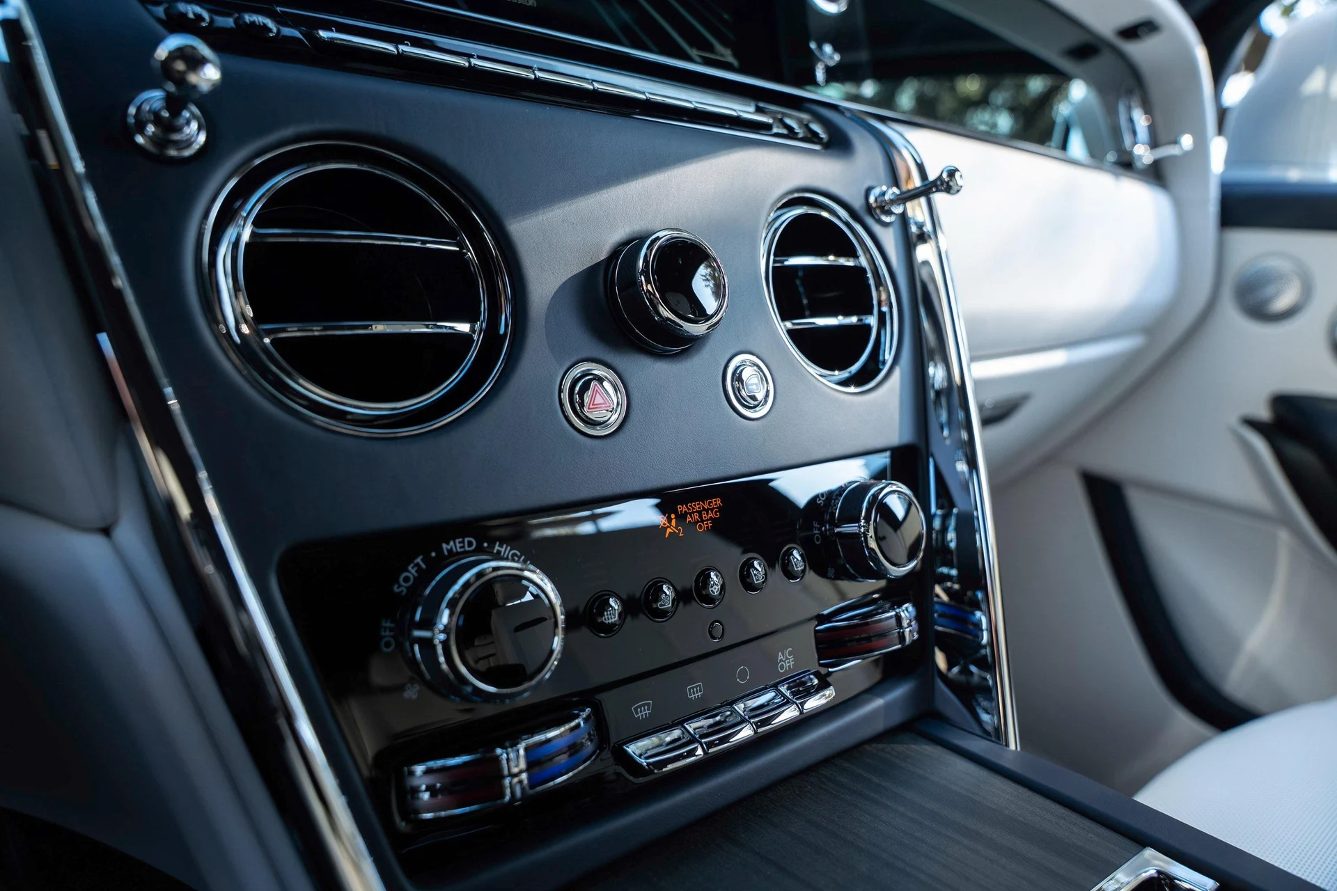 mph033_3996433987_476162068_695cc67b8f3ee920bf5188d6_aca8635062