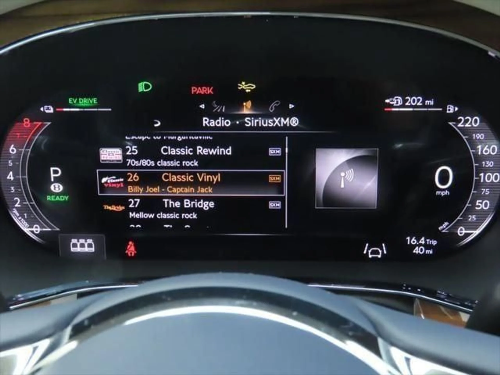 mph033_3998449432_used_2025_bentley_flying_spur_speedsedan_8119_23006169_34_640_19be336f89