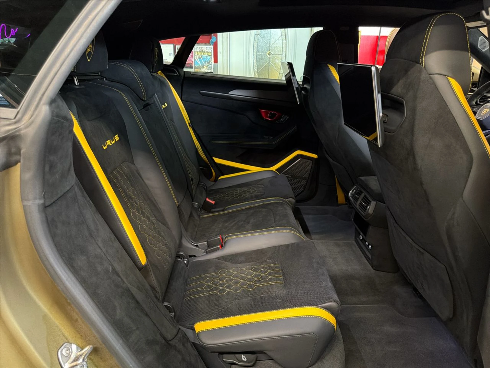 mph033_3999802951_639014921843344875_031ff31a7f