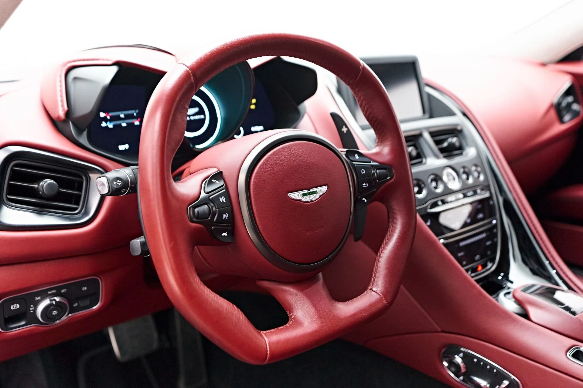 mph033_4008442480_Used_2021_Aston_Martin_DBS_Superleggera_1720056677_5e90ae95fd