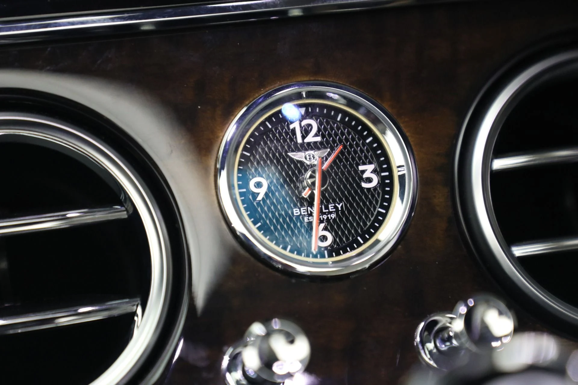 mph033_4014744845_Used_2020_Bentley_Continental_GTC_V8_1776967967_377a453936