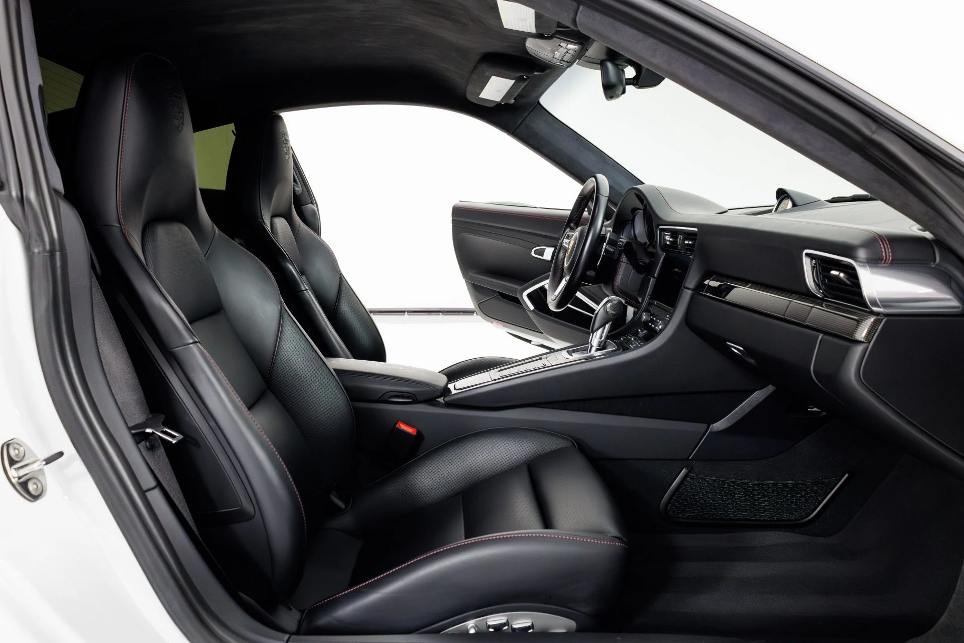 mph033_4015614365_Used_2019_Porsche_911_Turbo_S_1769802415_866331d9c9