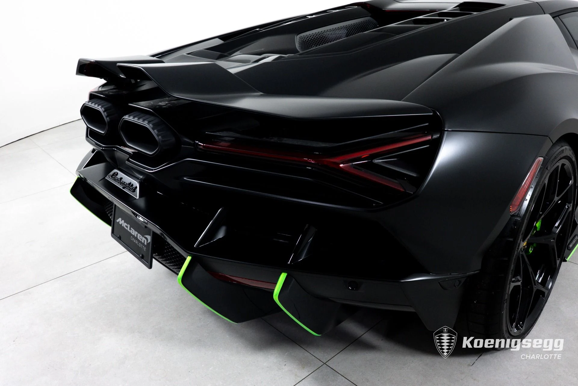 mph033_4016948950_Used_2024_Lamborghini_Revuelto_1783439932_8e391ddd20