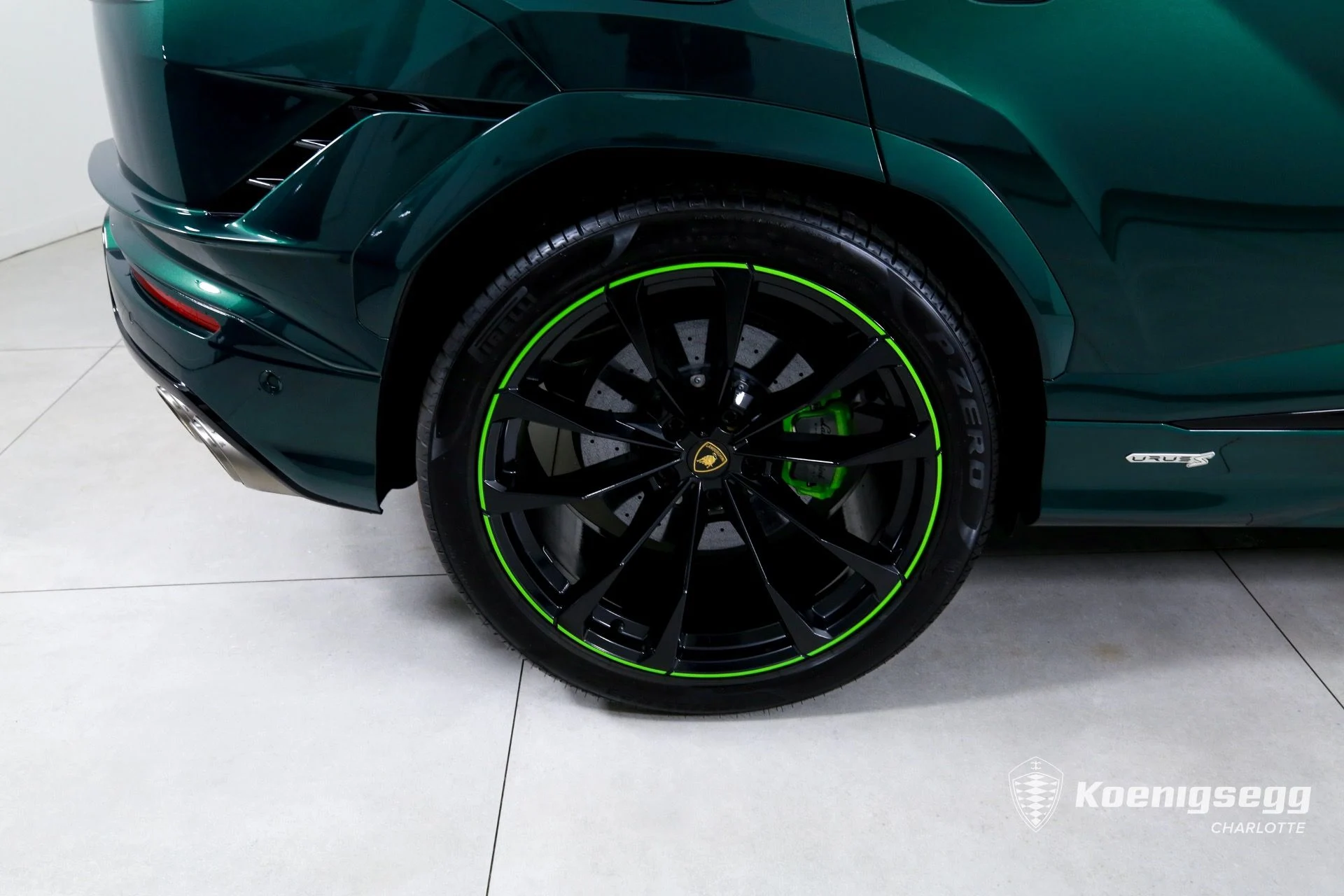 mph033_4021606498_Used_2024_Lamborghini_Urus_S_1760998520_867bbe8890