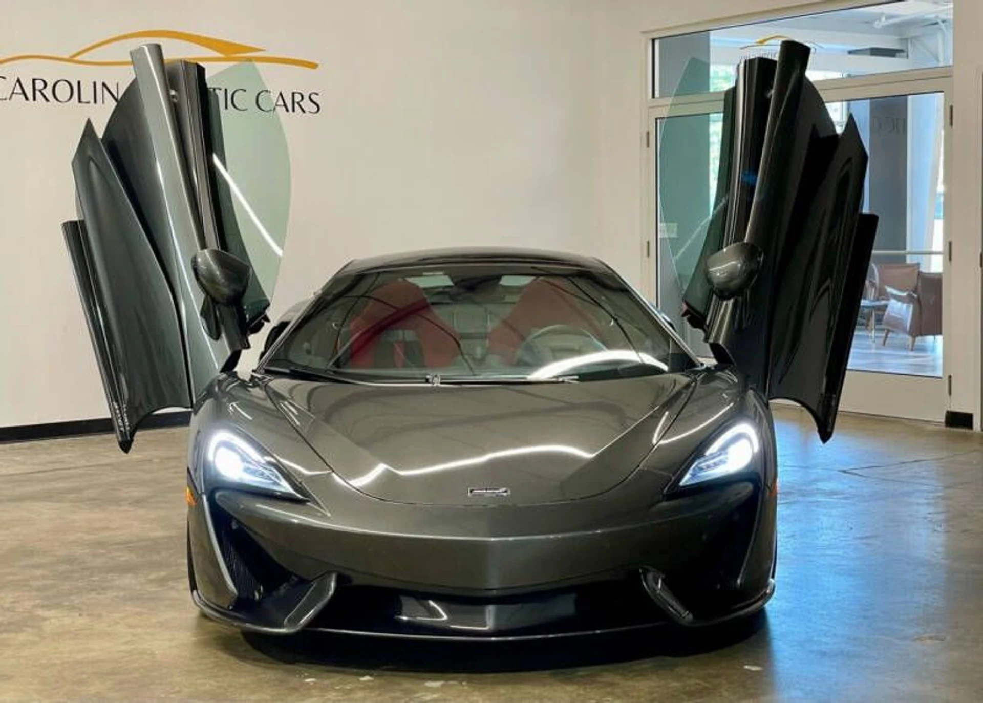 mph033_4028467956_2017_mclaren_570gt_base_2dr_coupe_d1d1b8cc87