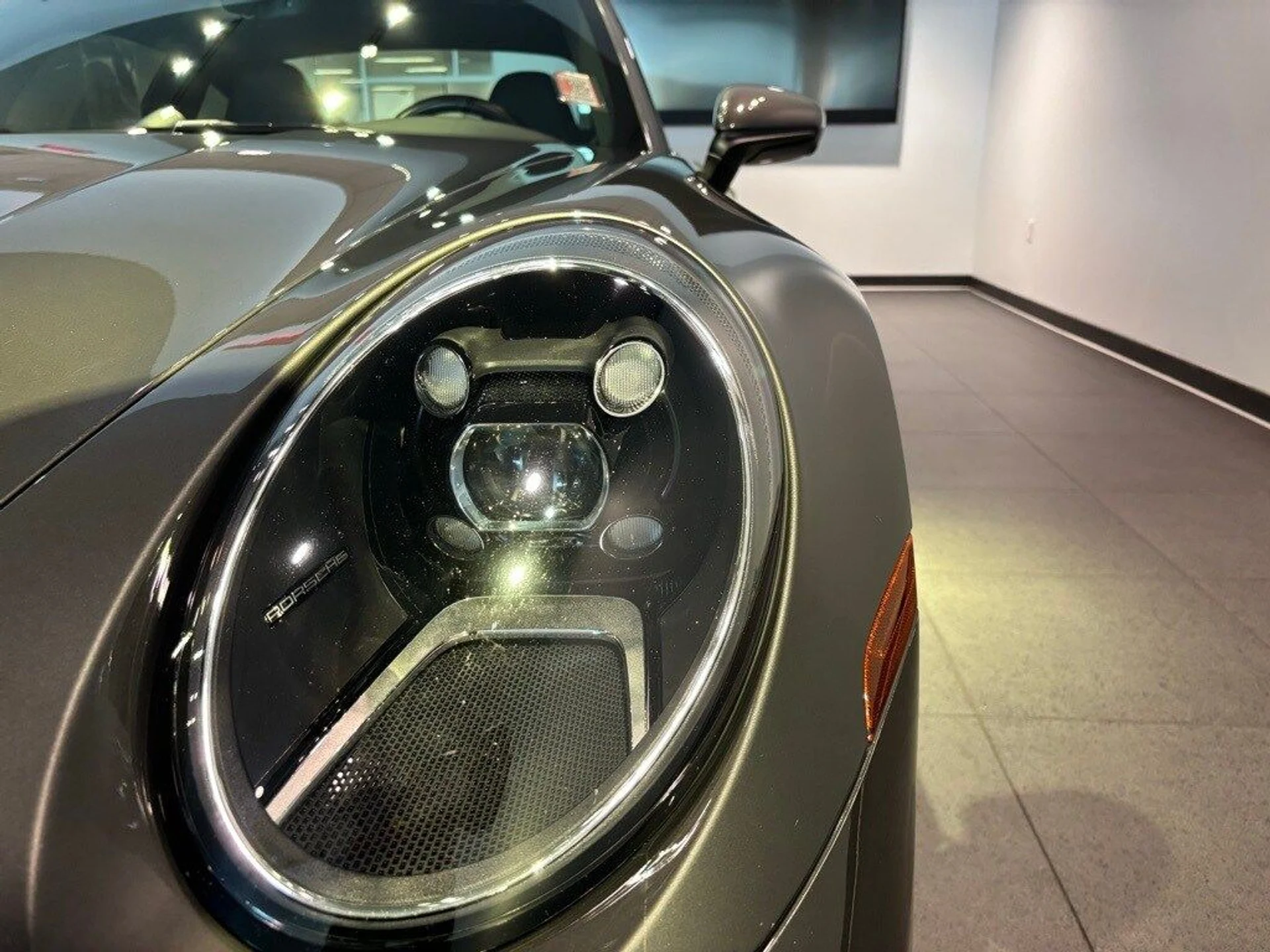 mph033_4047931757_66a354db1eb424471ae0b76a1c676ef4x_de4c33173b