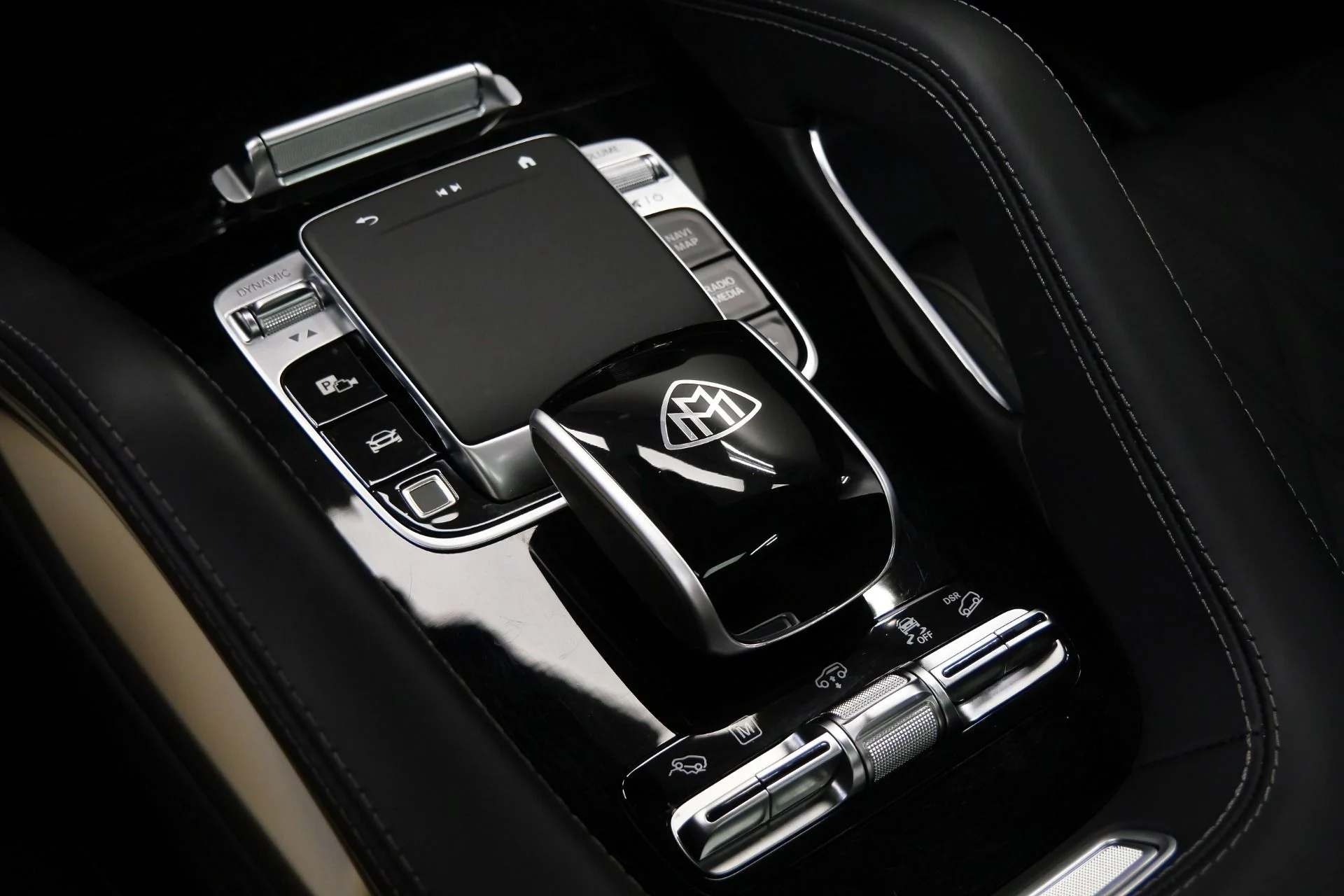 mph033_4054315015_Used_2025_Mercedes_Benz_Maybach_GLS_600_4_MATIC_Monoblock_Wheels_4_Seat_Configuration_Rear_Entertainment_1776793710_2a181f073a