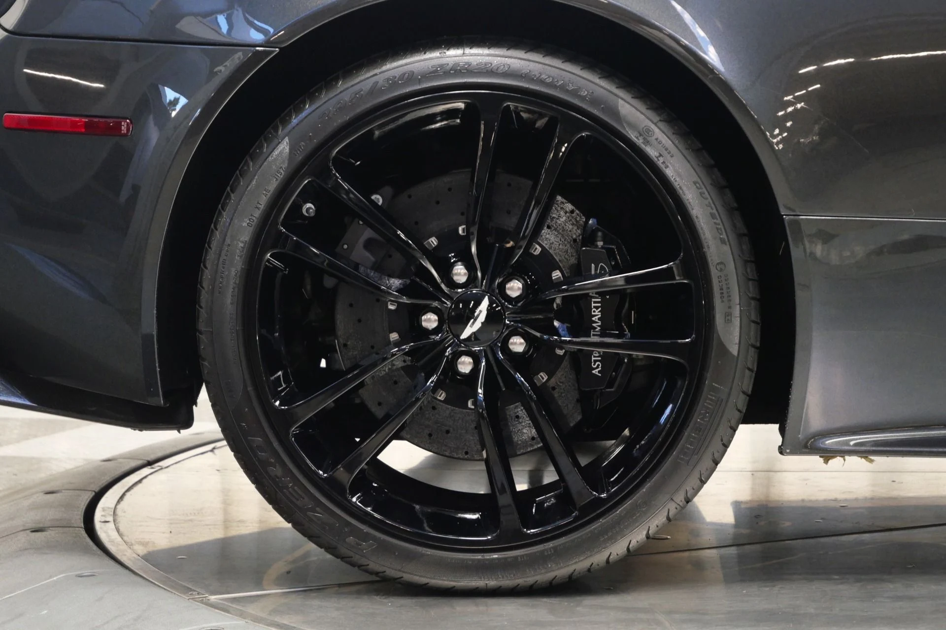 mph033_4055494599_Used_2012_Aston_Martin_DBS_Carbon_Edition_1761154594_1438bce797