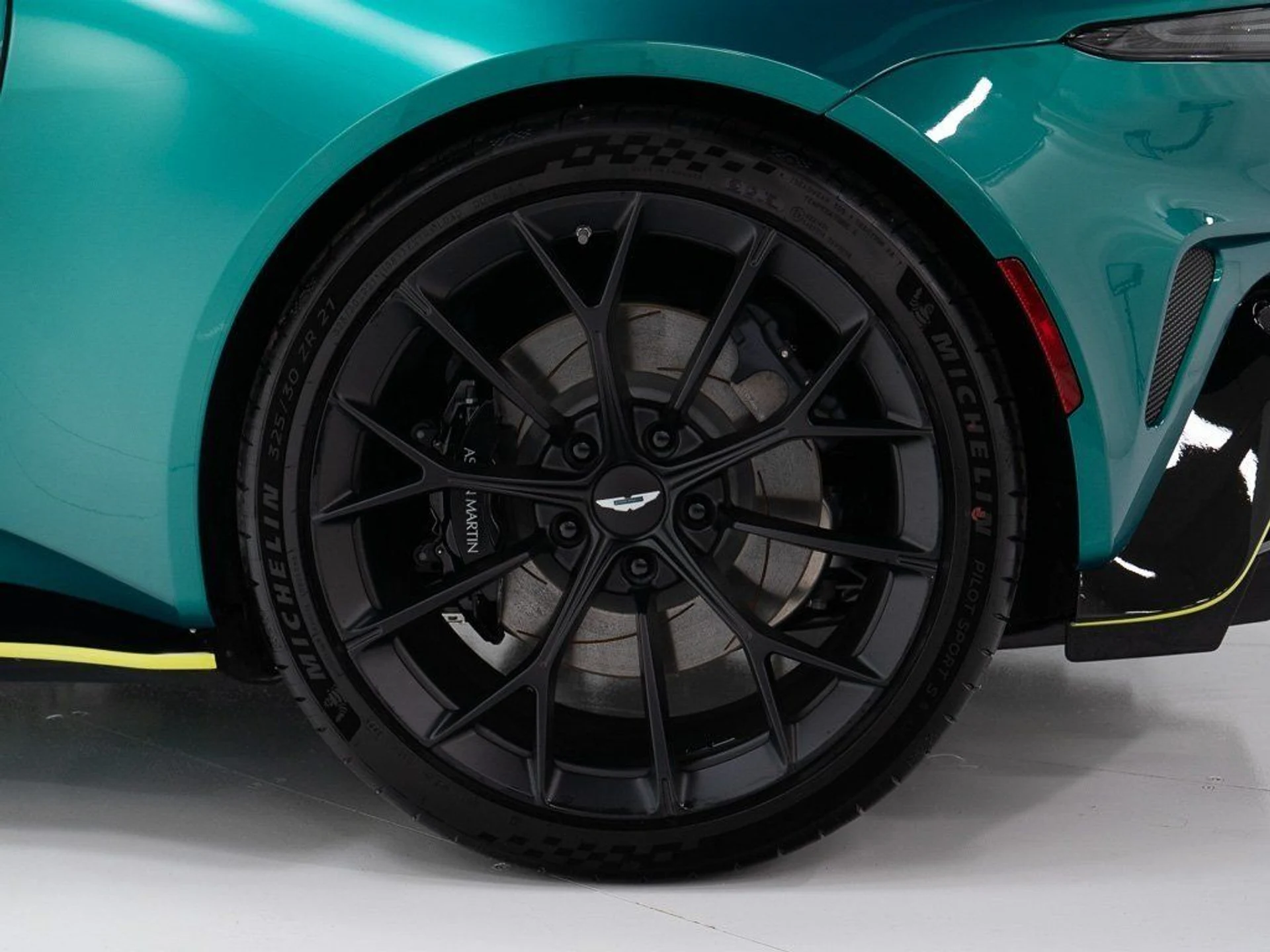 mph033_4055892981_c3f13bce21aa1947cce2871363cc8174_39166a8747