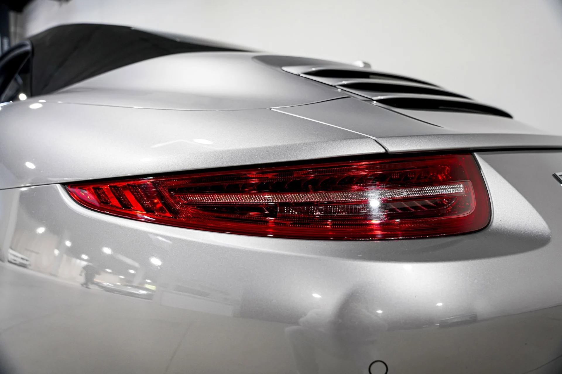 mph033_405721605_ca1a6ef0fafa4ce06f2c816876226992x_712ce66f34