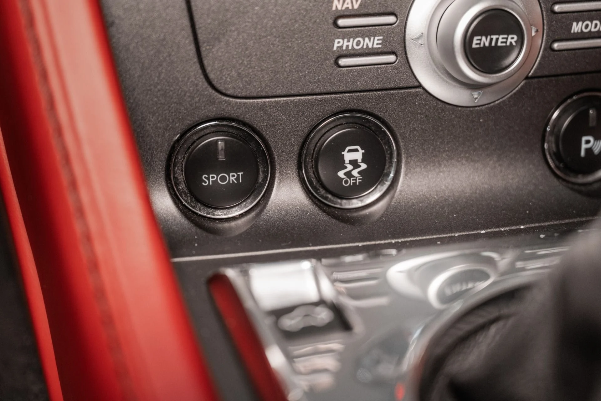 mph033_4062193756_Used_2011_Aston_Martin_V12_Vantage_1762183015_b90bfef15f