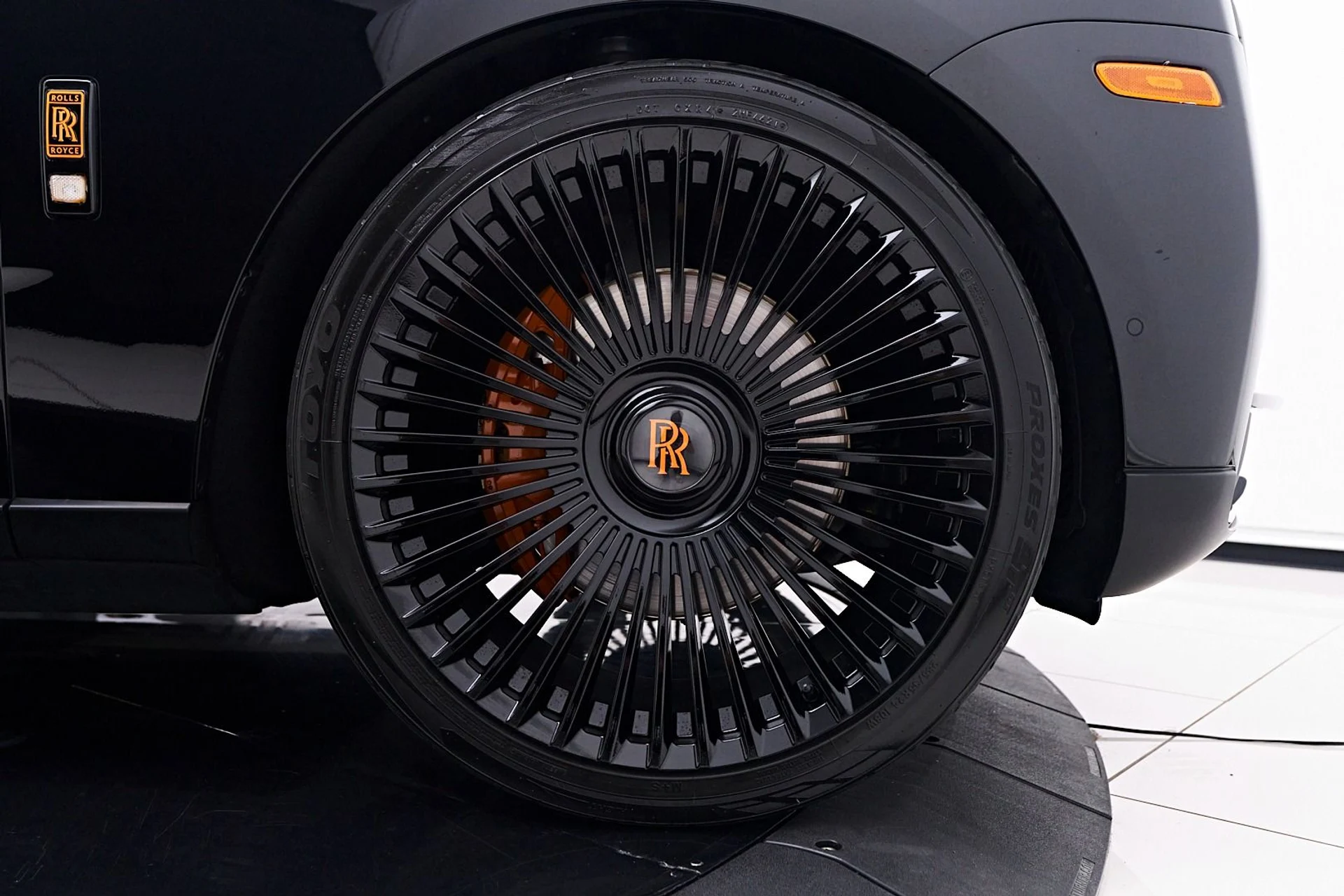 mph033_4070892832_Used_2022_Rolls_Royce_Cullinan_Base_1744756709_56941eec47