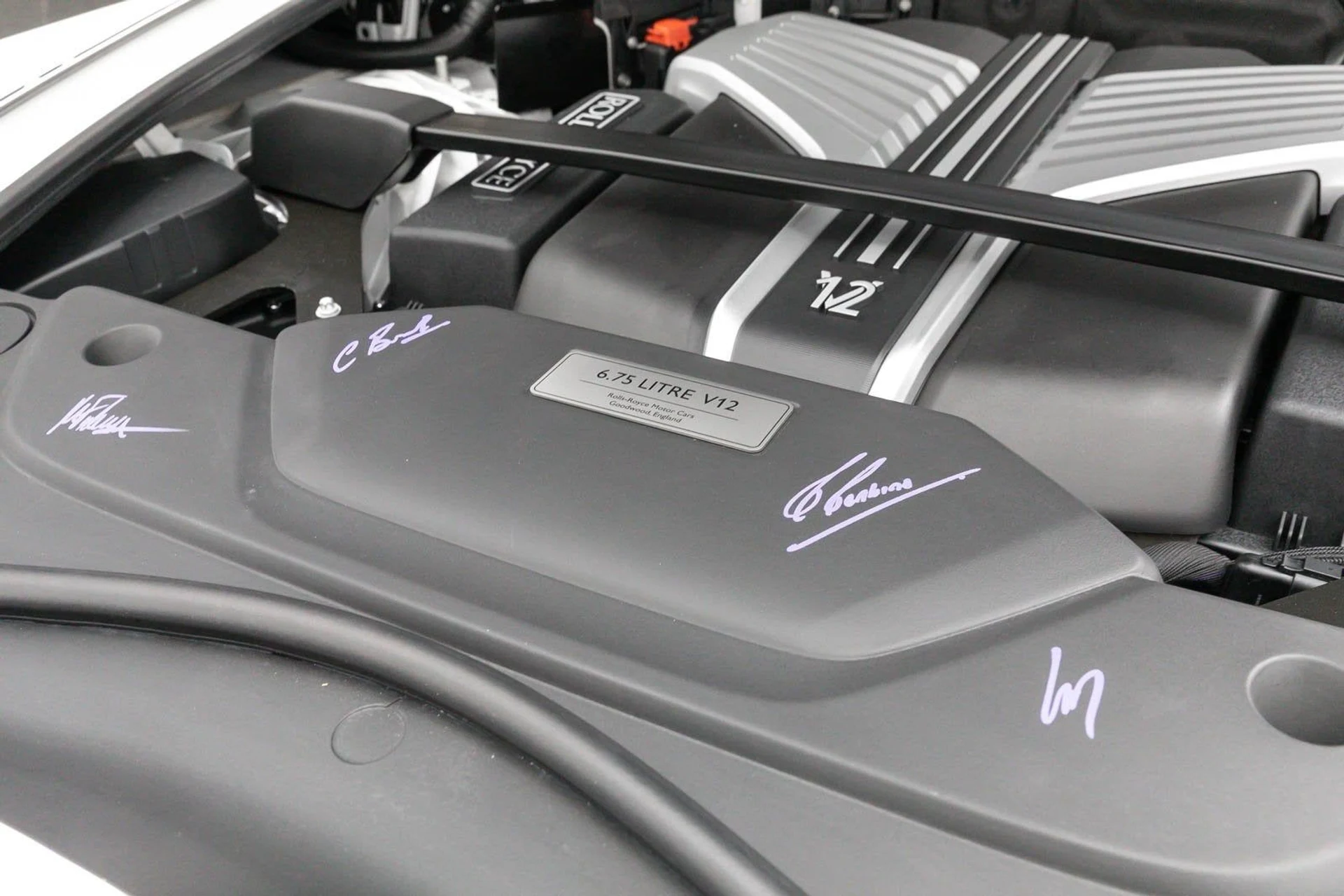 mph033_4095243420_34_8f688fb138