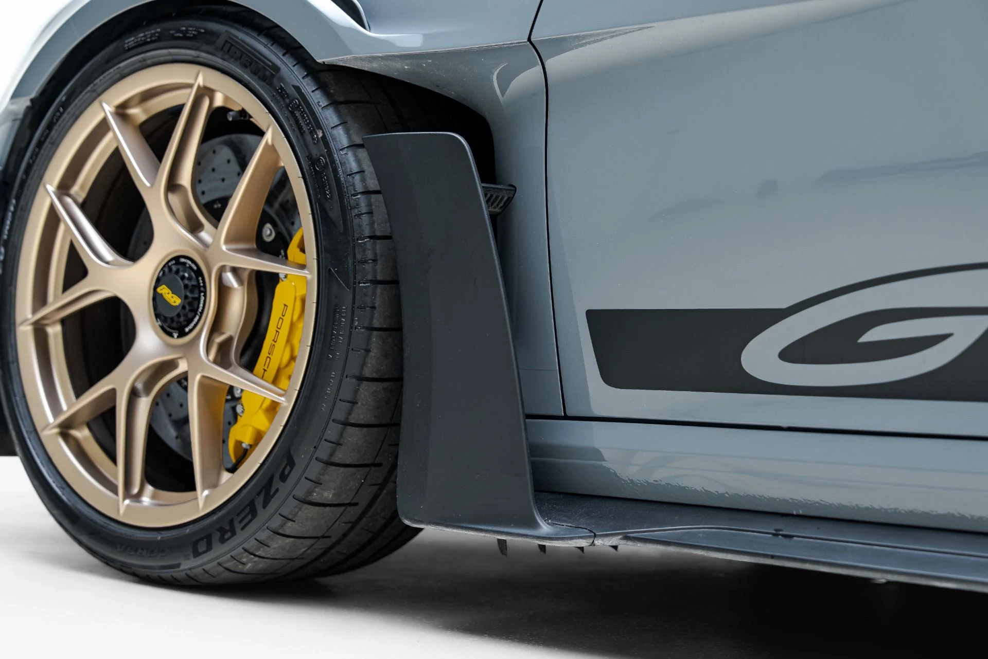 mph033_4101499502_Used_2025_Porsche_911_GT_3_RS_1788469236_d47e307070