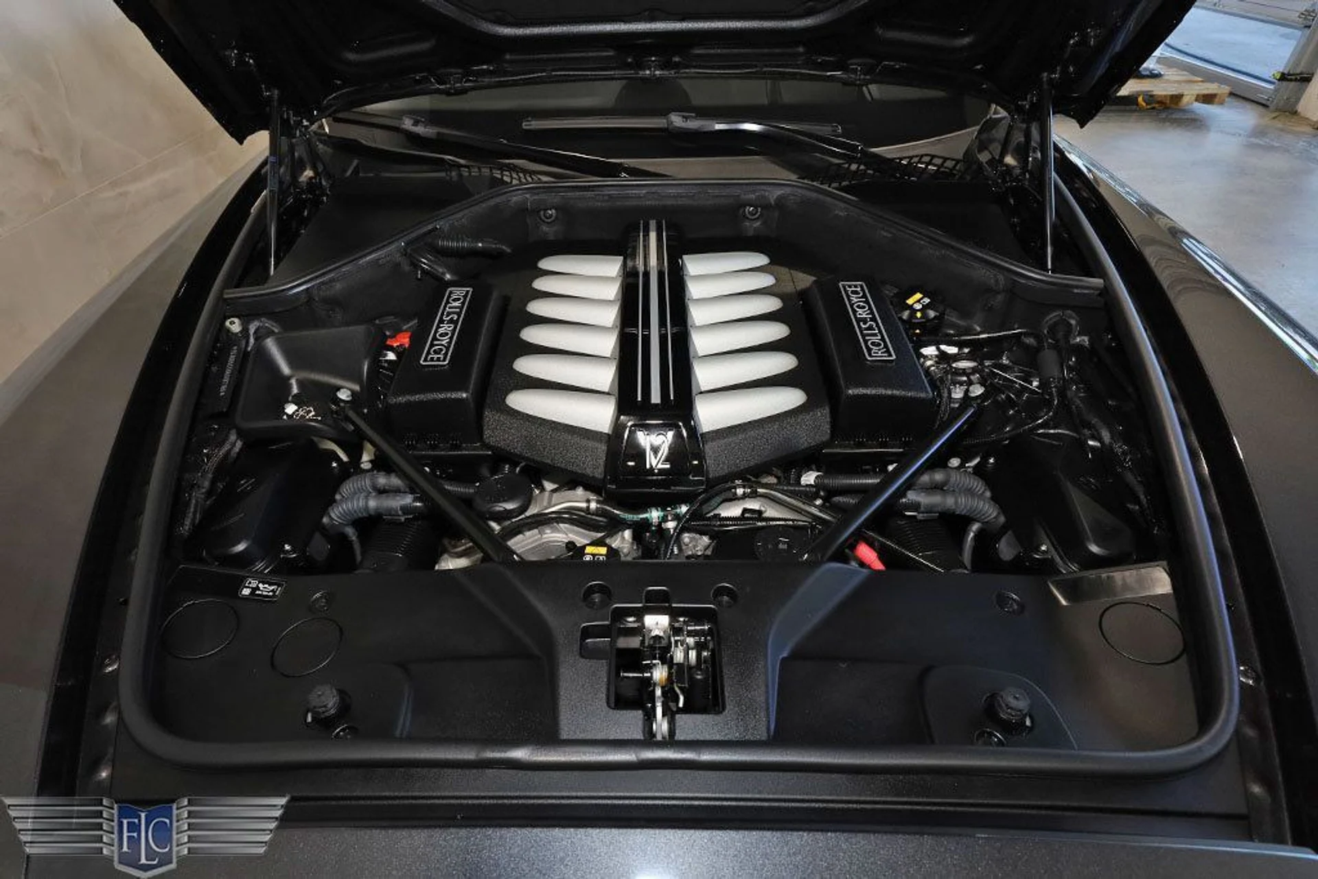 mph033_4101921293_used_2019_rolls_royce_wraith_coupe_9689_22263215_34_1024_b23d4f22d4