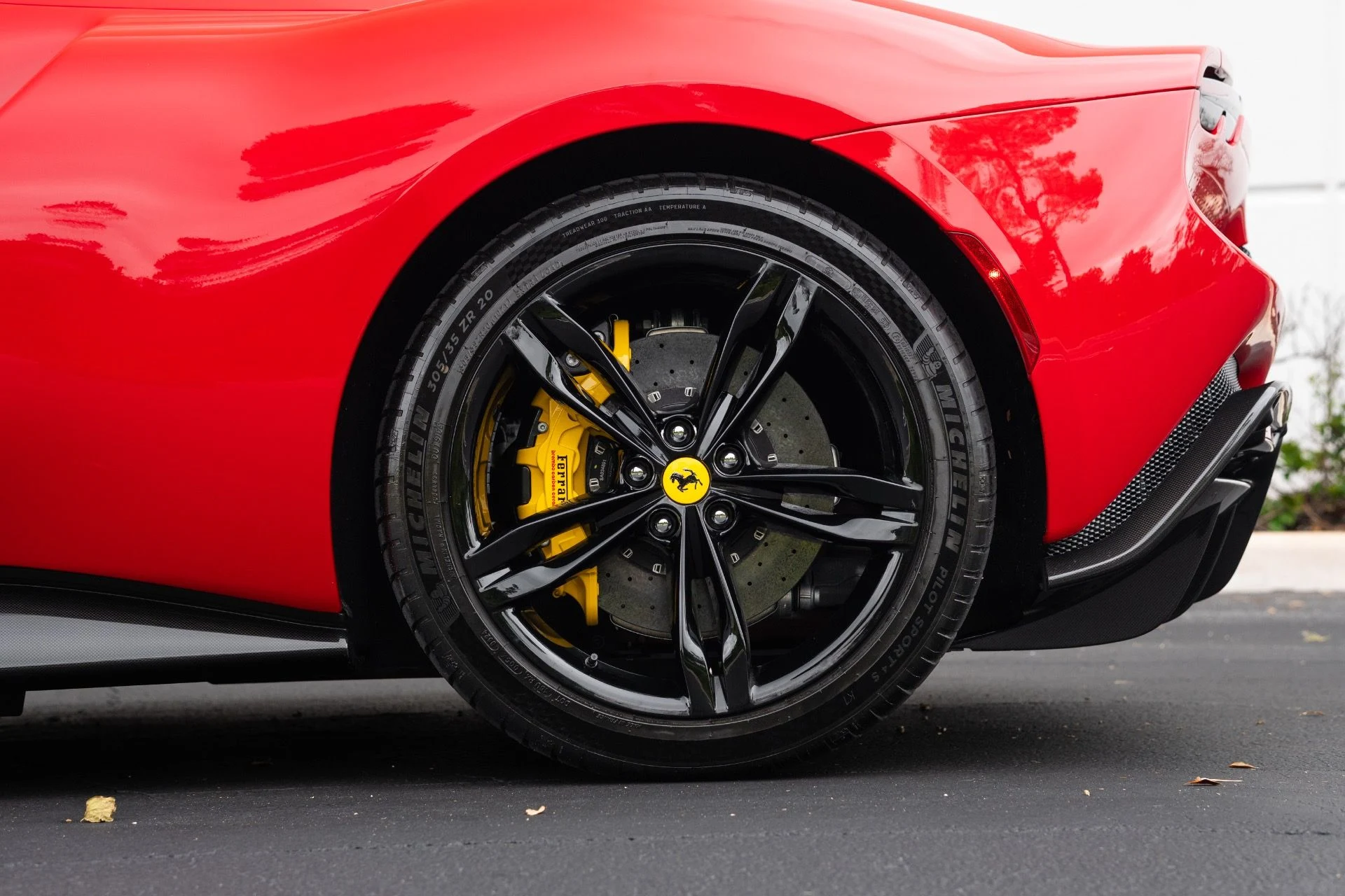 mph033_41019579_Used_2024_Ferrari_296_GTS_1776982815_a2f4e476be