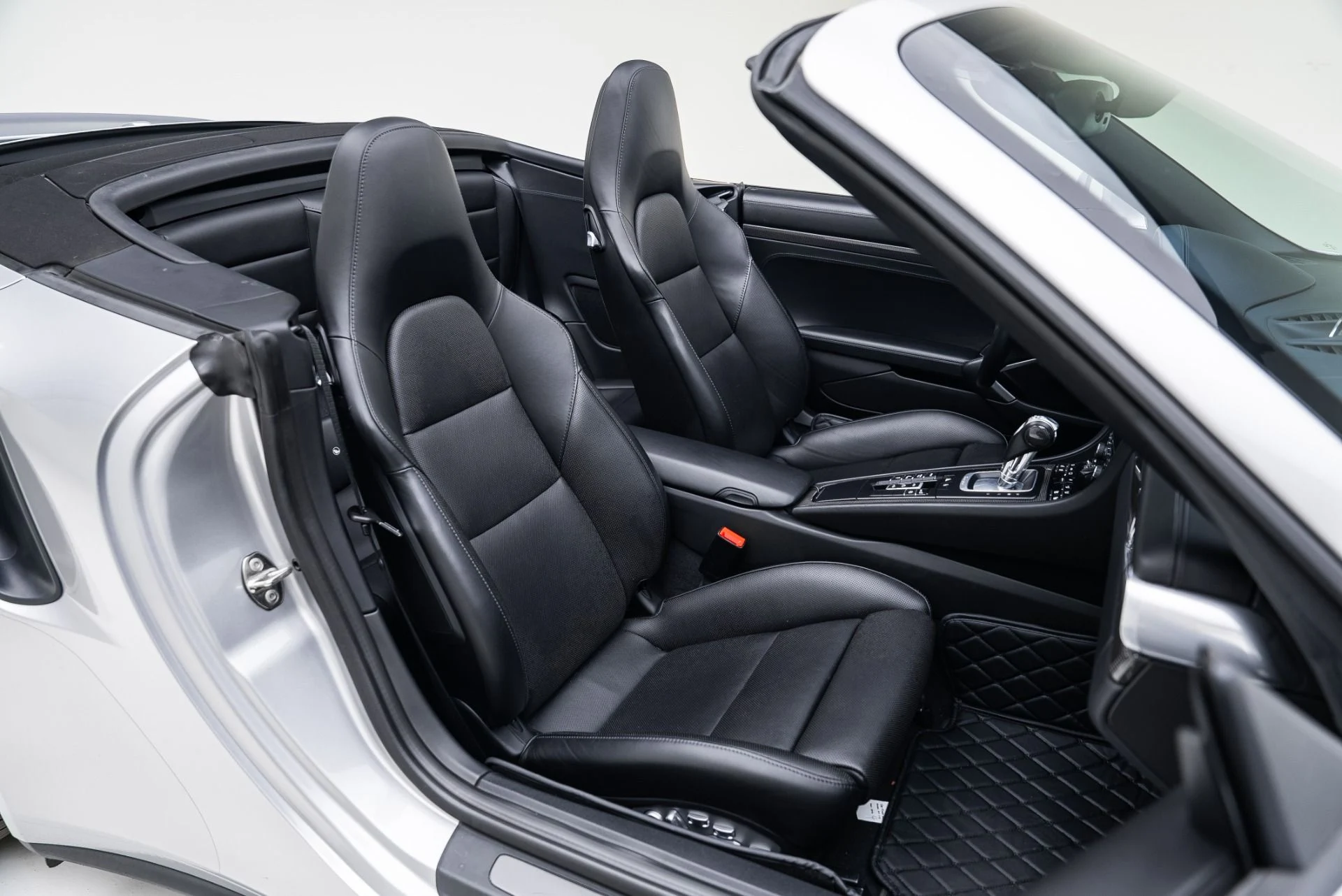 mph033_4102794729_Used_2016_Porsche_911_Turbo_S_1764978249_6510e7dac1