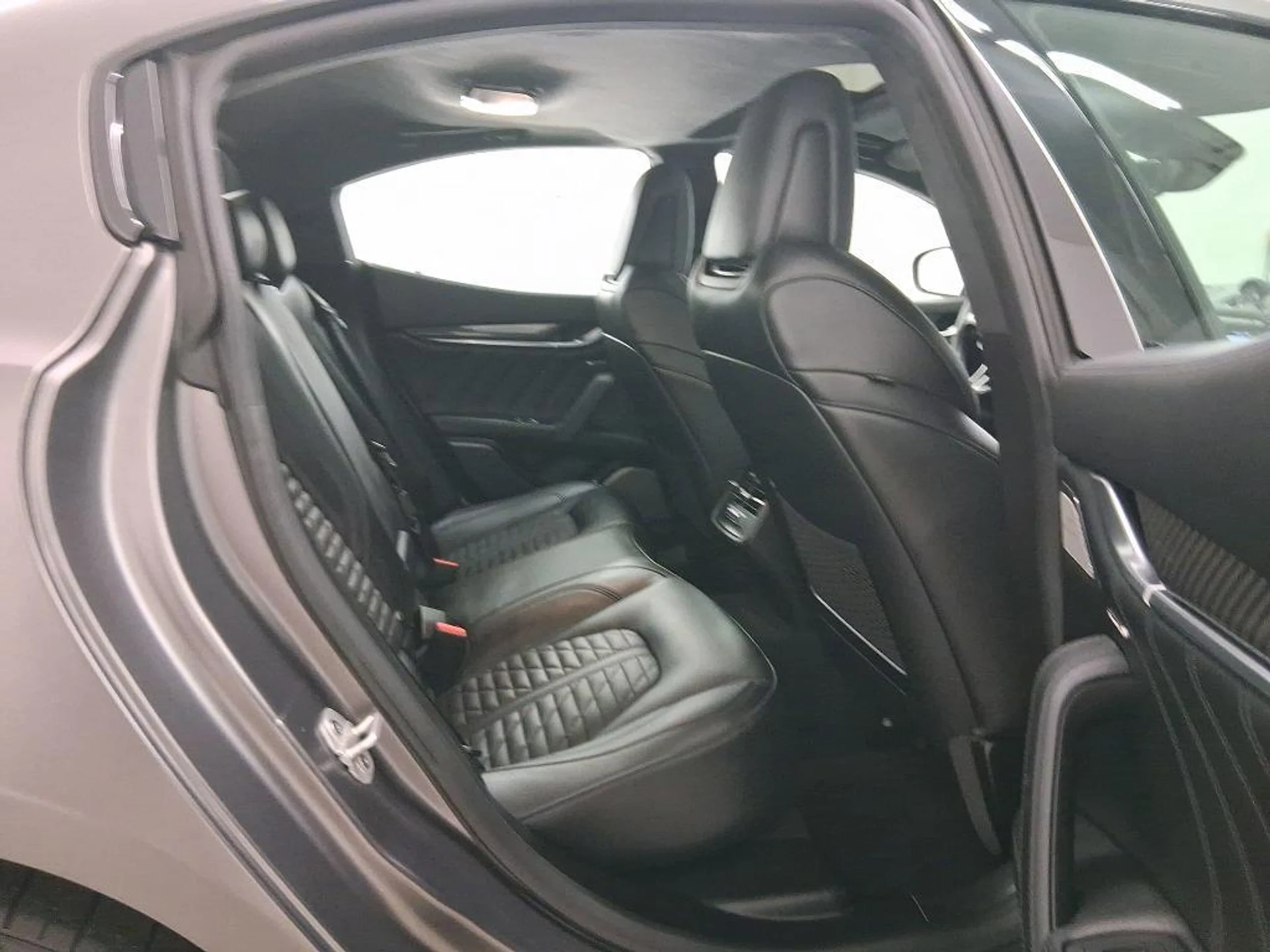 mph033_4111441084_HIXV_Ytj0_Kg_ROB_wn_Me8g_A752z1s_d4dec41c53