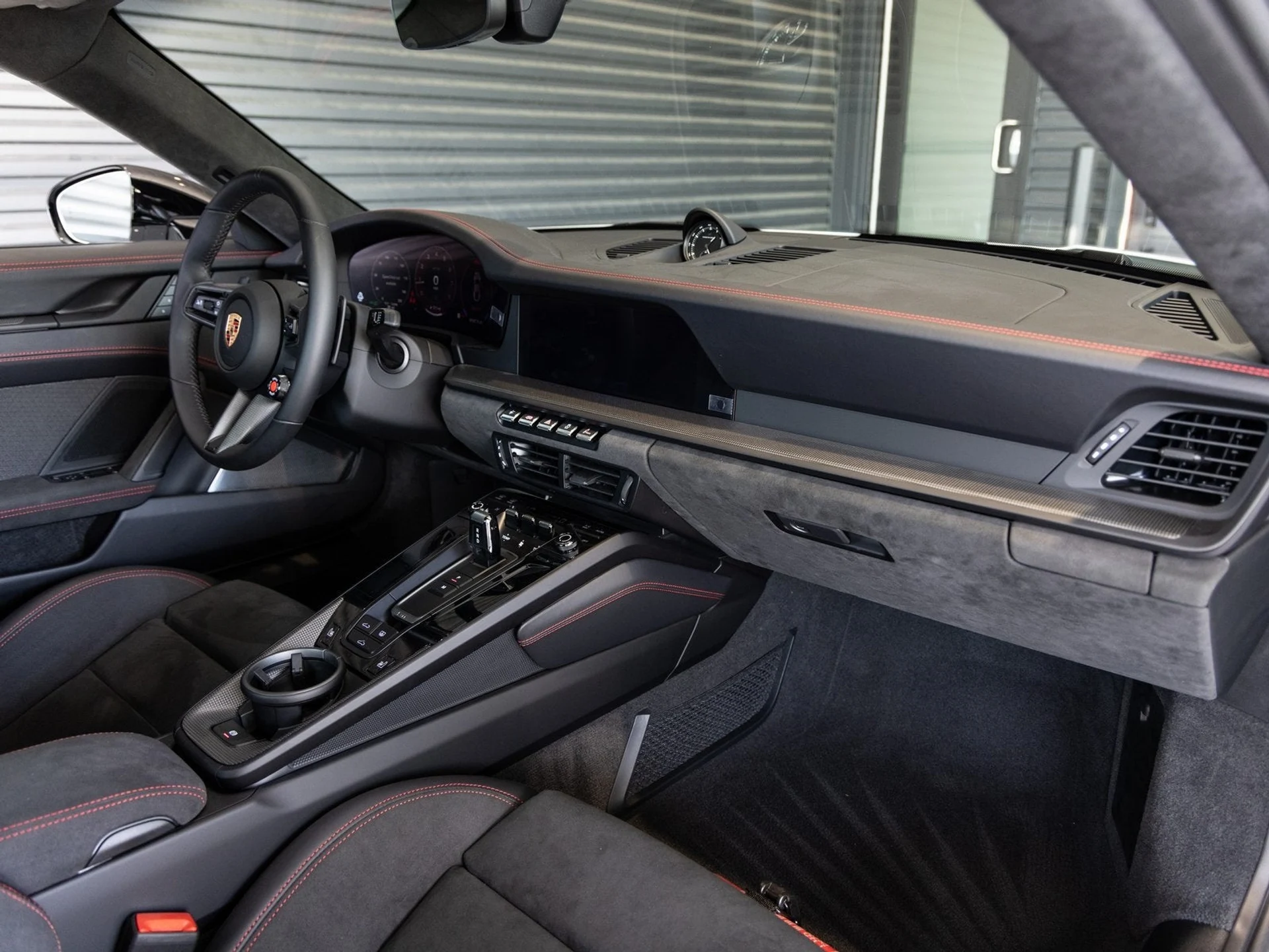 mph033_41237090_34_32cff850e0