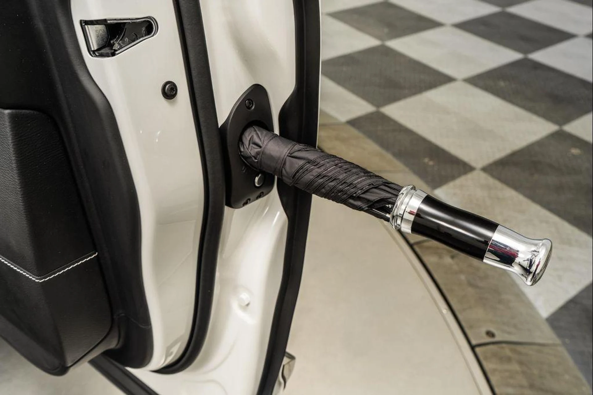 mph033_4130155782_c_Rf_OOMVZ_5rd6p_EV_Dmgw_NT_4_Y_Hsms_94376a94eb