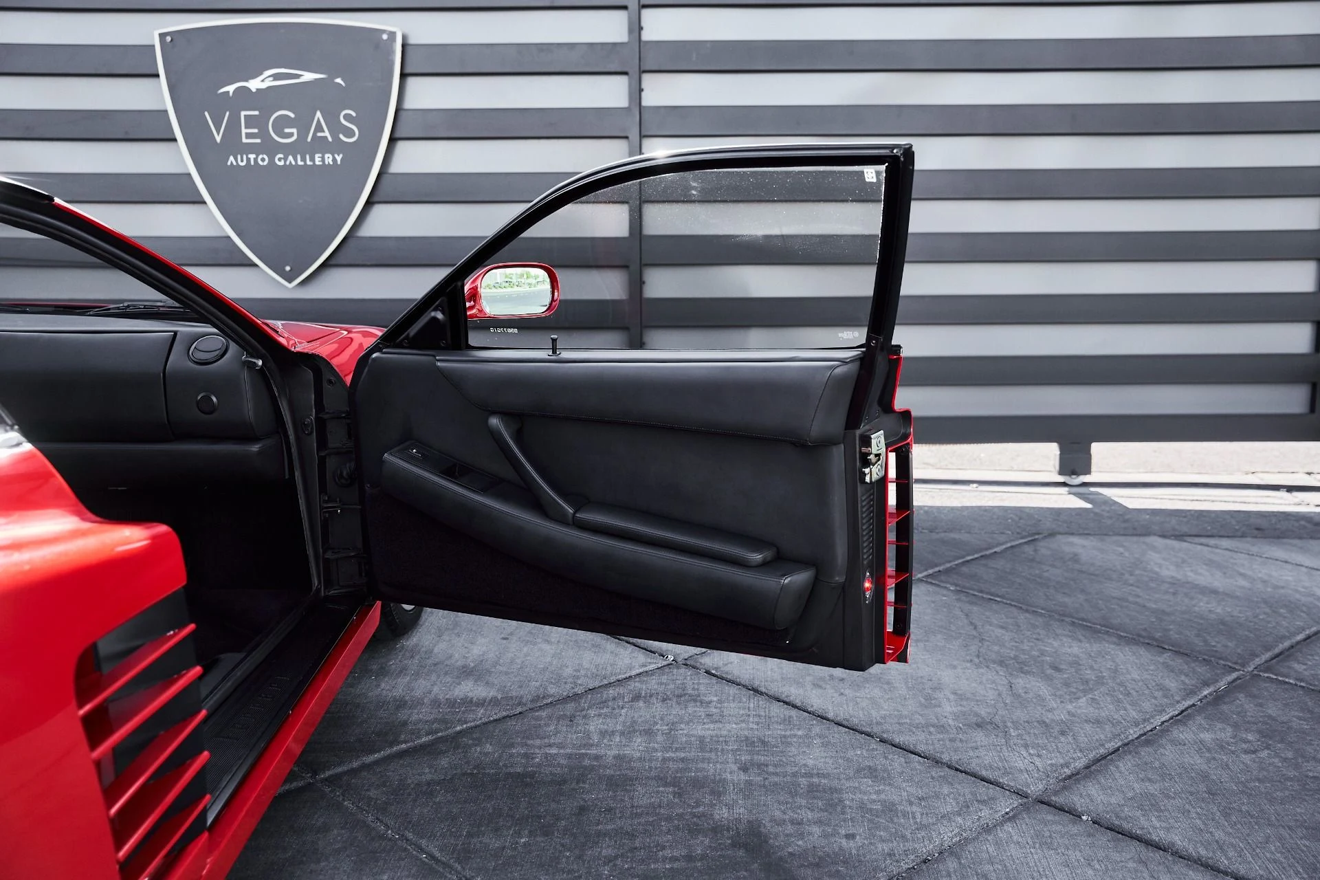 mph033_4133781681_Used_1993_Ferrari_512_TR_1776807768_58355d6e72