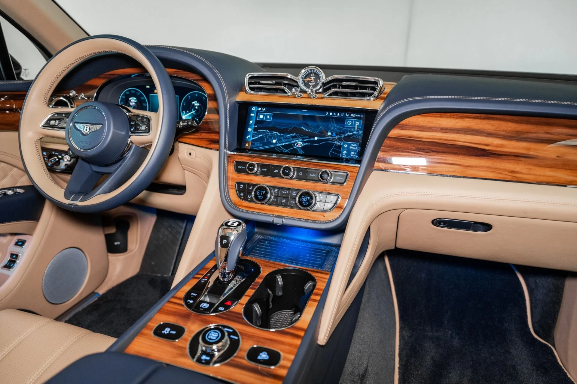 mph033_4134769242_Used_2023_Bentley_Bentayga_V8_AZURE_1749215455_be1577e165