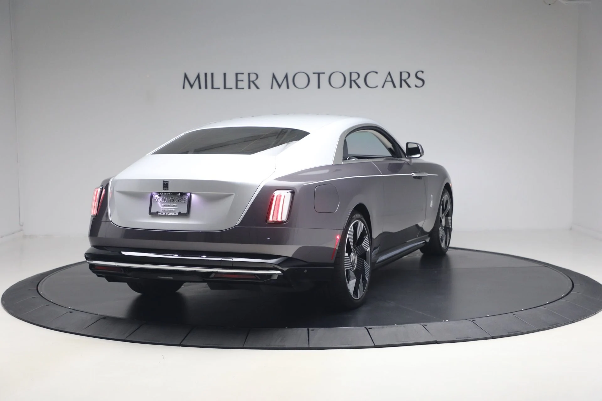 mph033_4159270086_Used_2024_Rolls_Royce_Spectre_251855b363