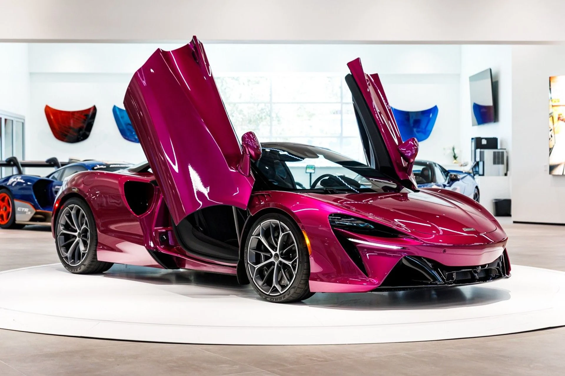 mph033_4161066808_652_p34_l_5cf30ba3af