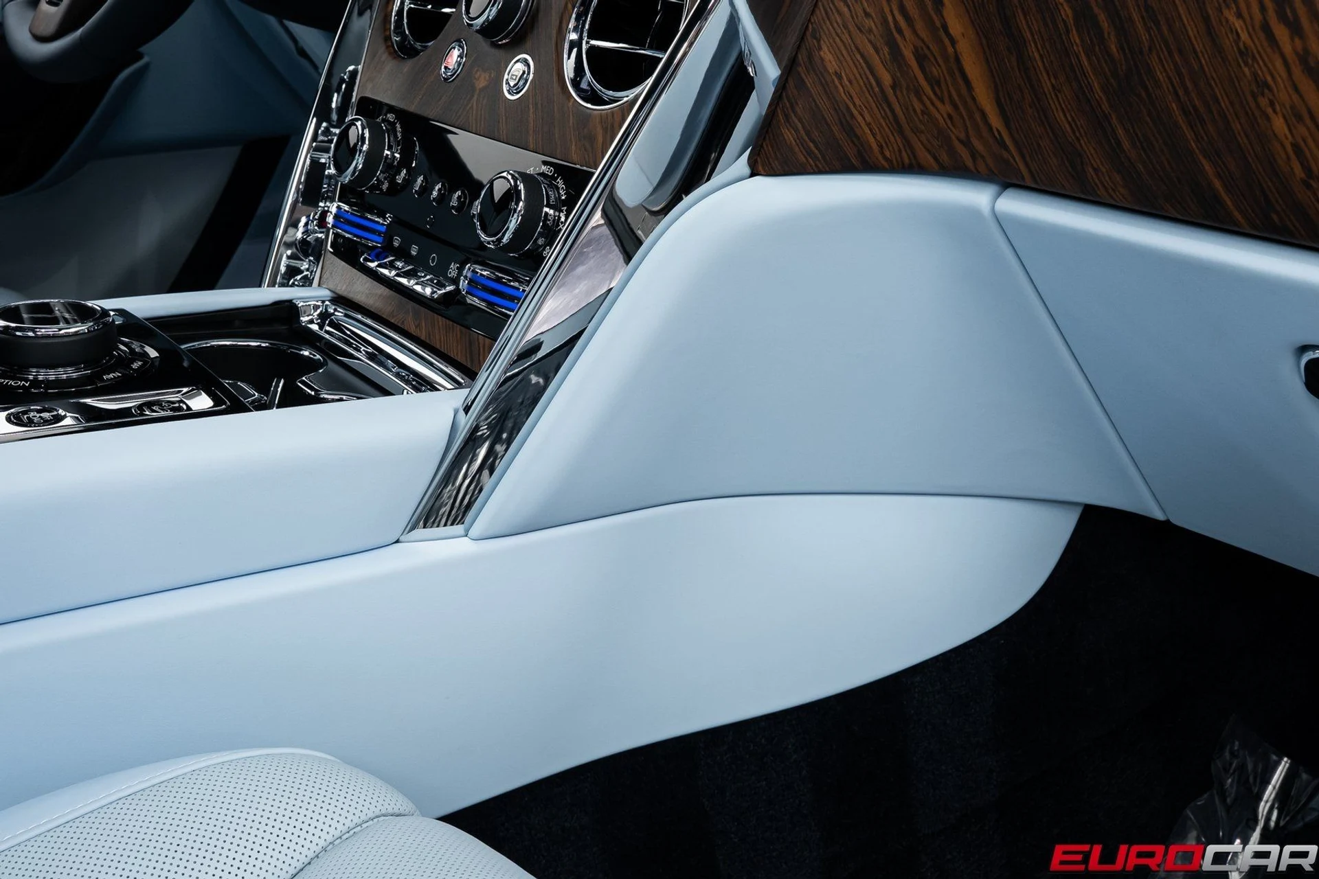 mph033_4161297151_image_34_193854f86c