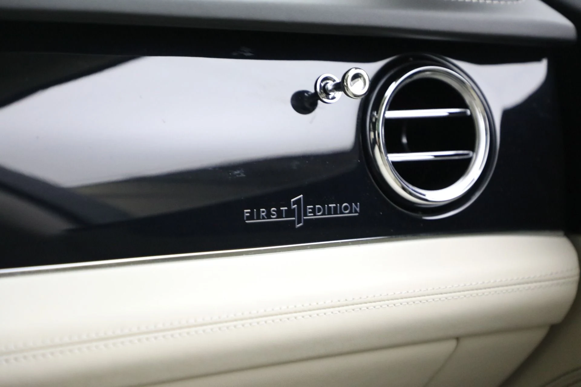 mph033_4167847370_Used_2021_Bentley_Bentayga_V8_0d6d4c0aff