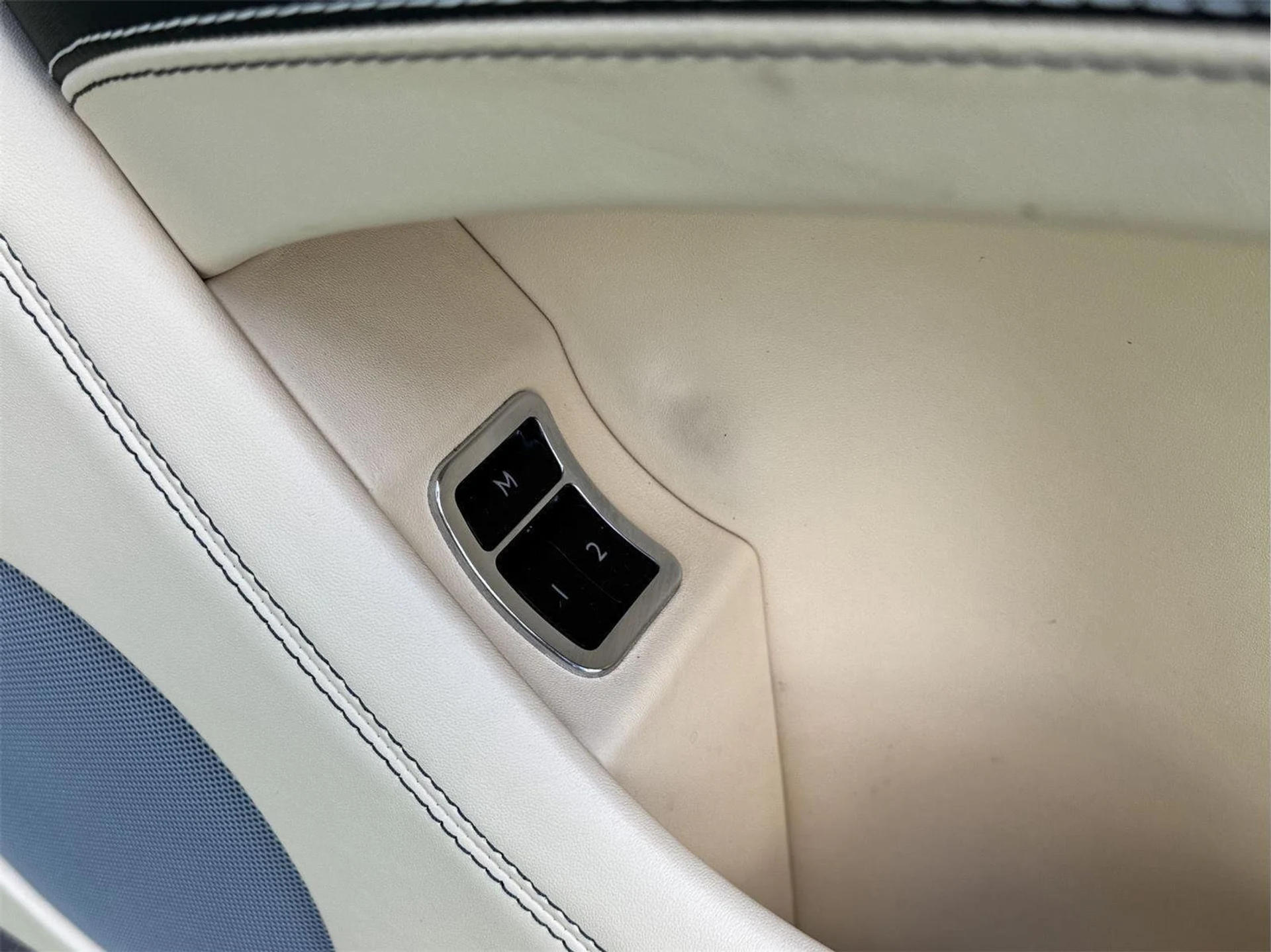 mph033_4172796365_410b54b8d4ec977a5f6bdf4b3f2902fa_e1ee6b9e78